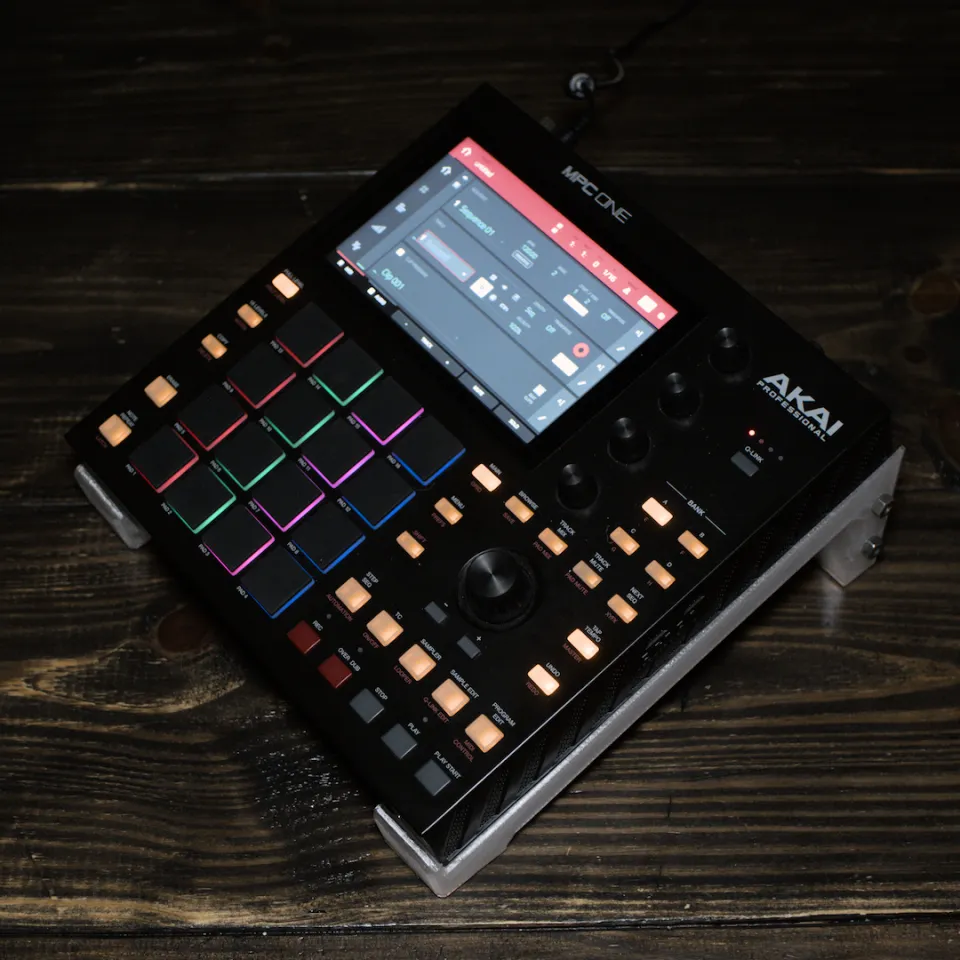 mpc one 美品　箱付き 2025年最新】Yahoo!オークション -akai mpc oneの中古品・新品