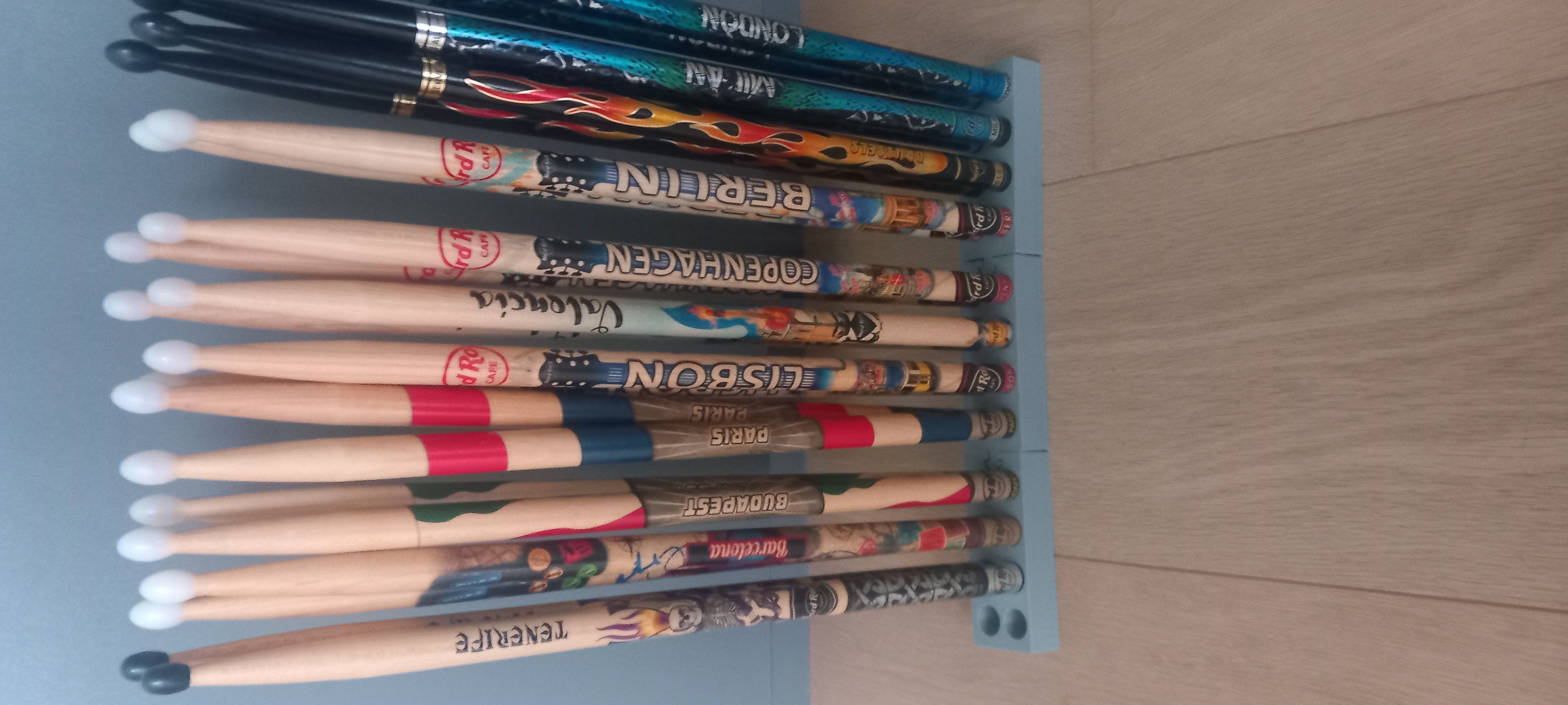 Drumstick display V1