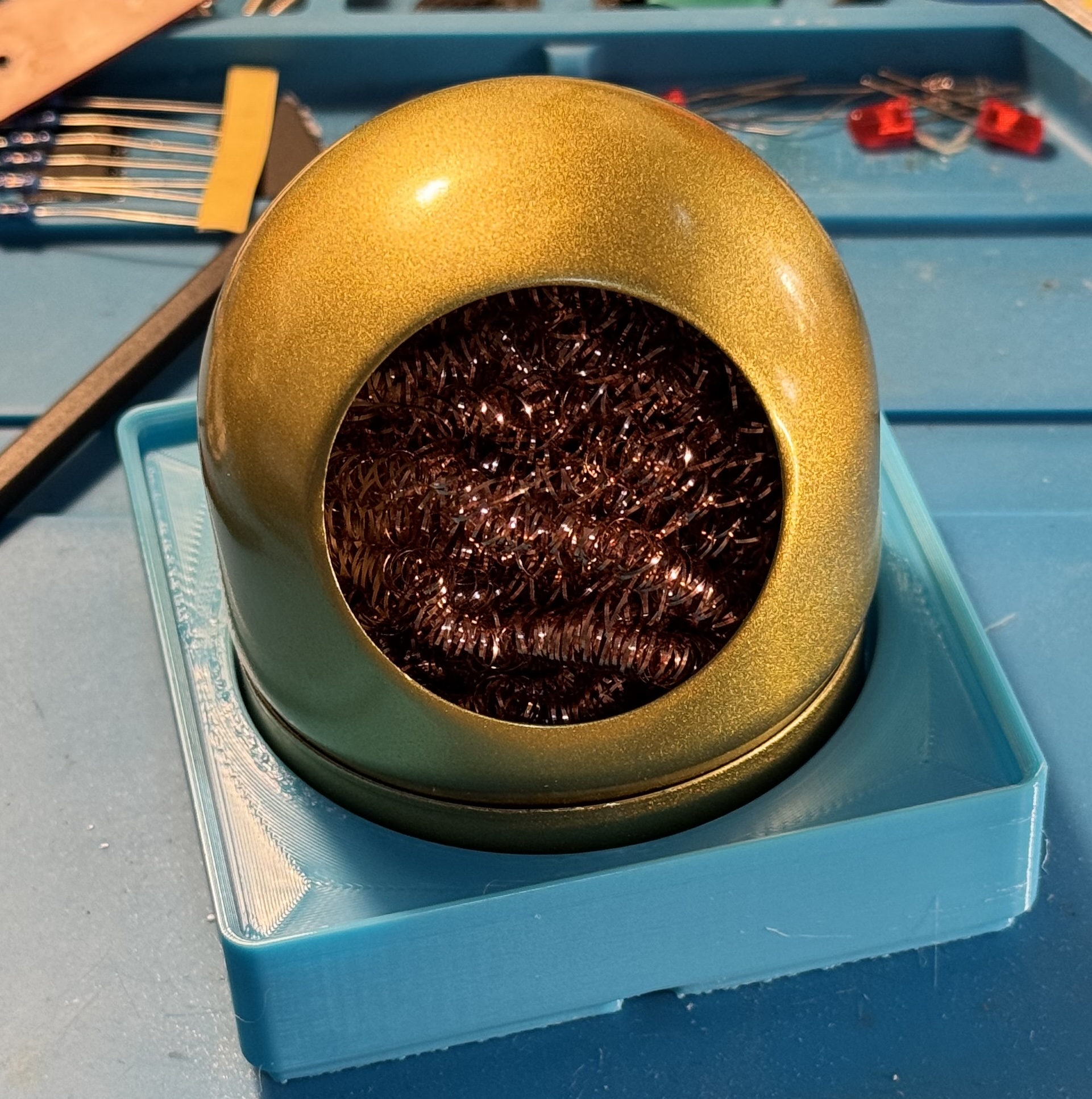 Gridfinity Solder Cleaner Holder - Tweaked