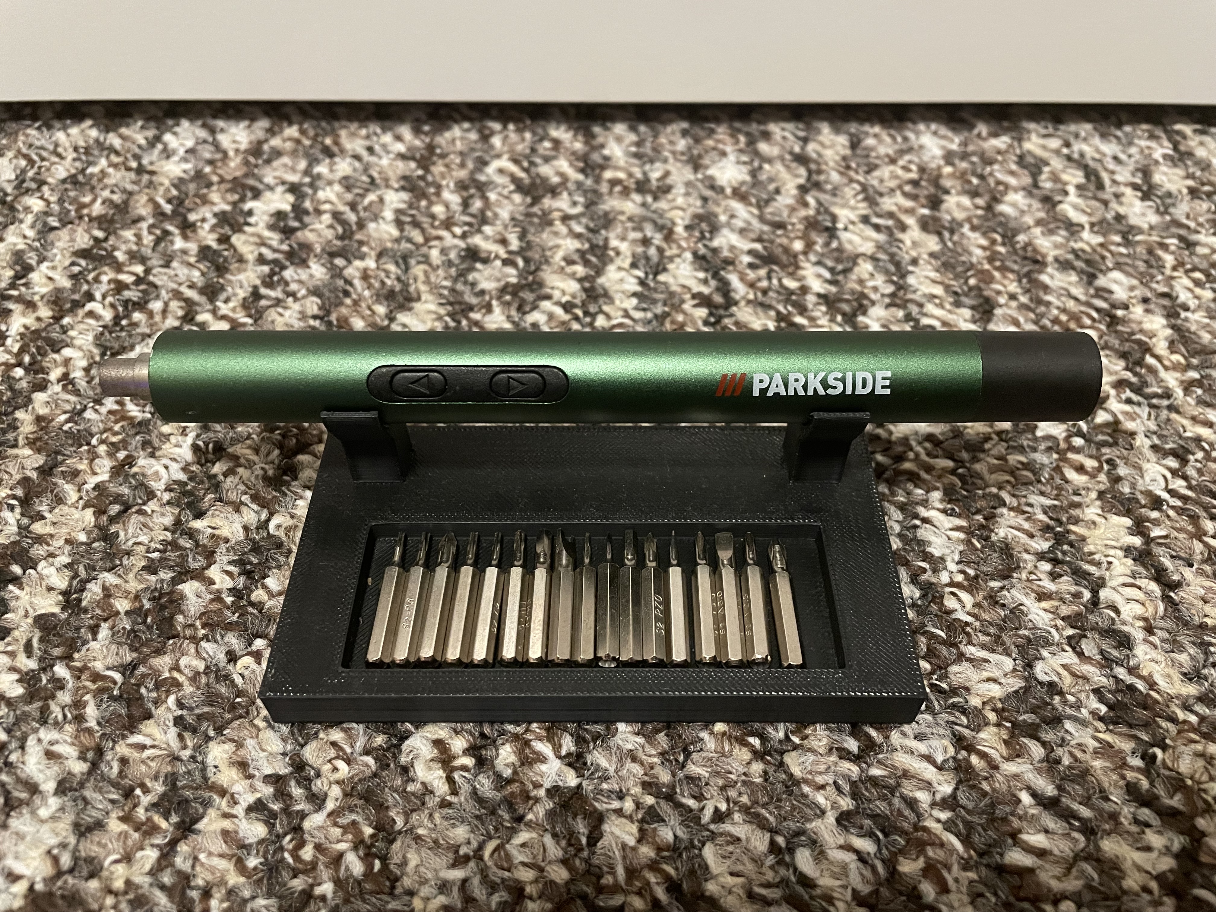 electric screwdriver holder w bits (parkside)