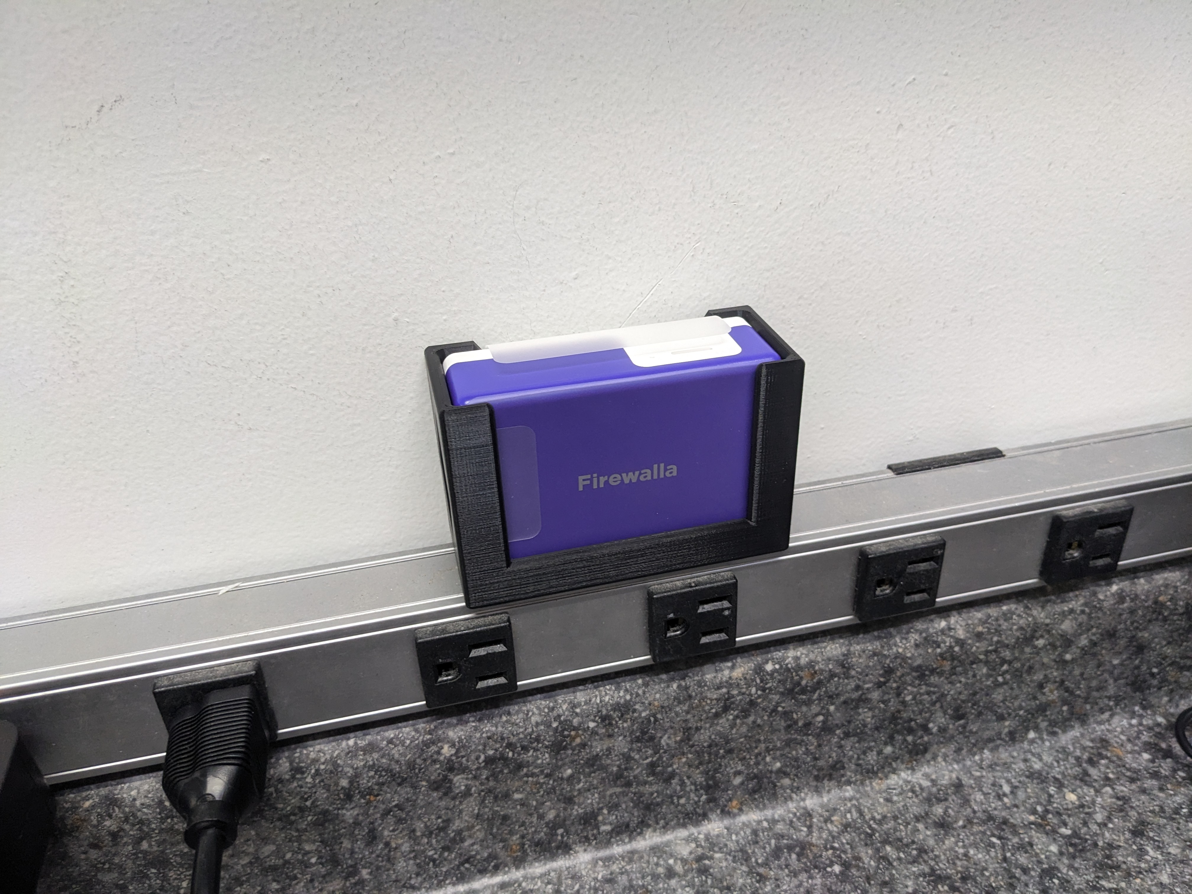 Firewalla Purple router Wall Mount