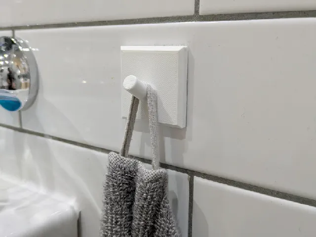 Basic towel peg