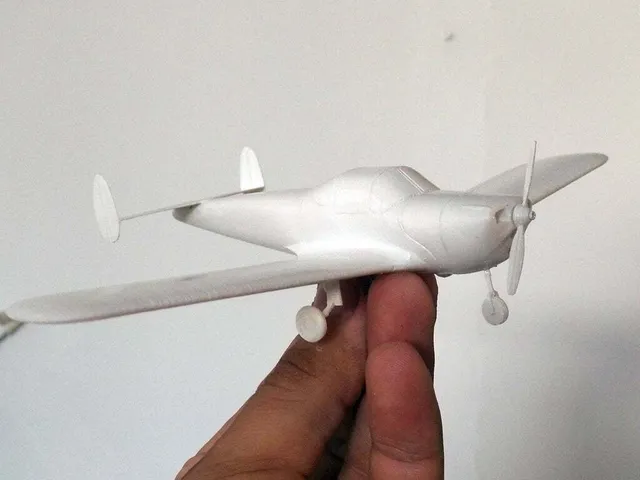 Ercoupe aircraft scale model (1/48)