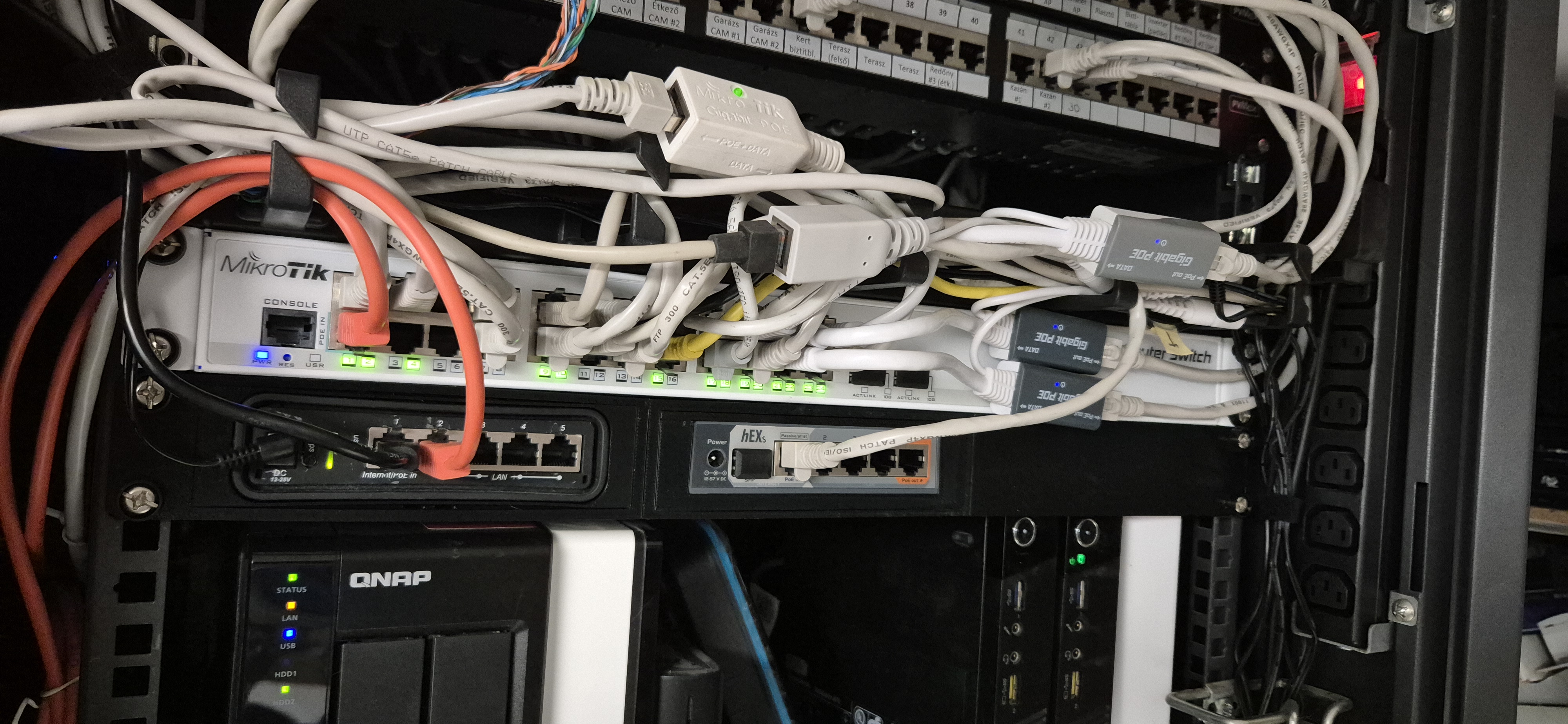 1U Modular Rack - Module for Mikrotik RB shape boards (for Robert's Pi modules V2) 3D model thumbnail