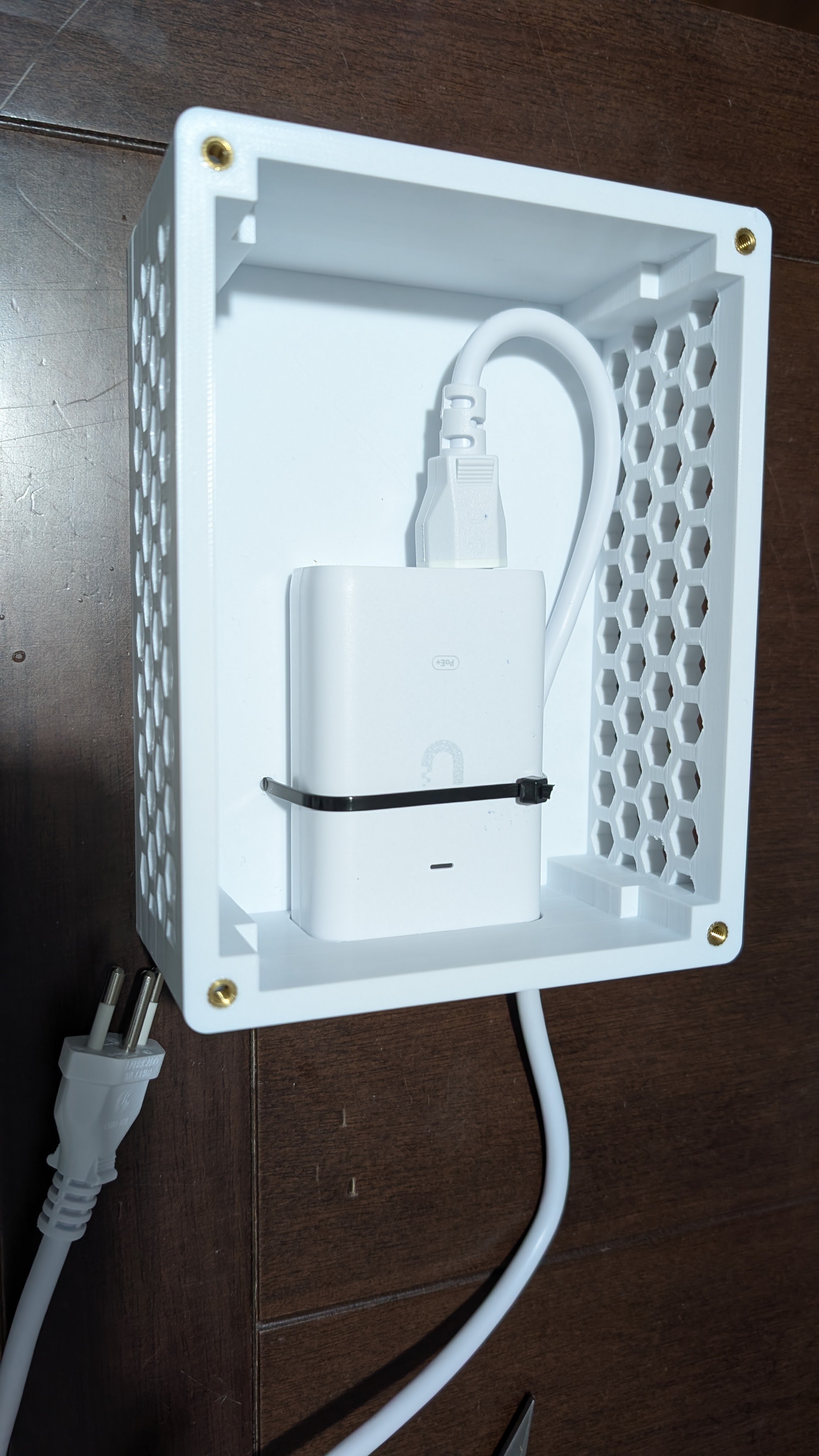 U7 Pro Wall – Desktop Stand + PoE Injector Box — miniatura 14