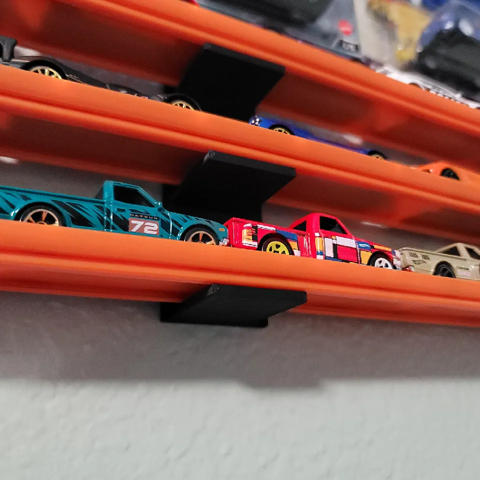 Hot Wheels Track Hanger Display by Kyle Poole | Download free STL