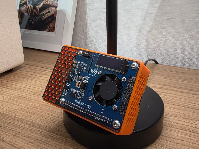 Raspberry Pi 4B Case with Waveshare PoE HAT B