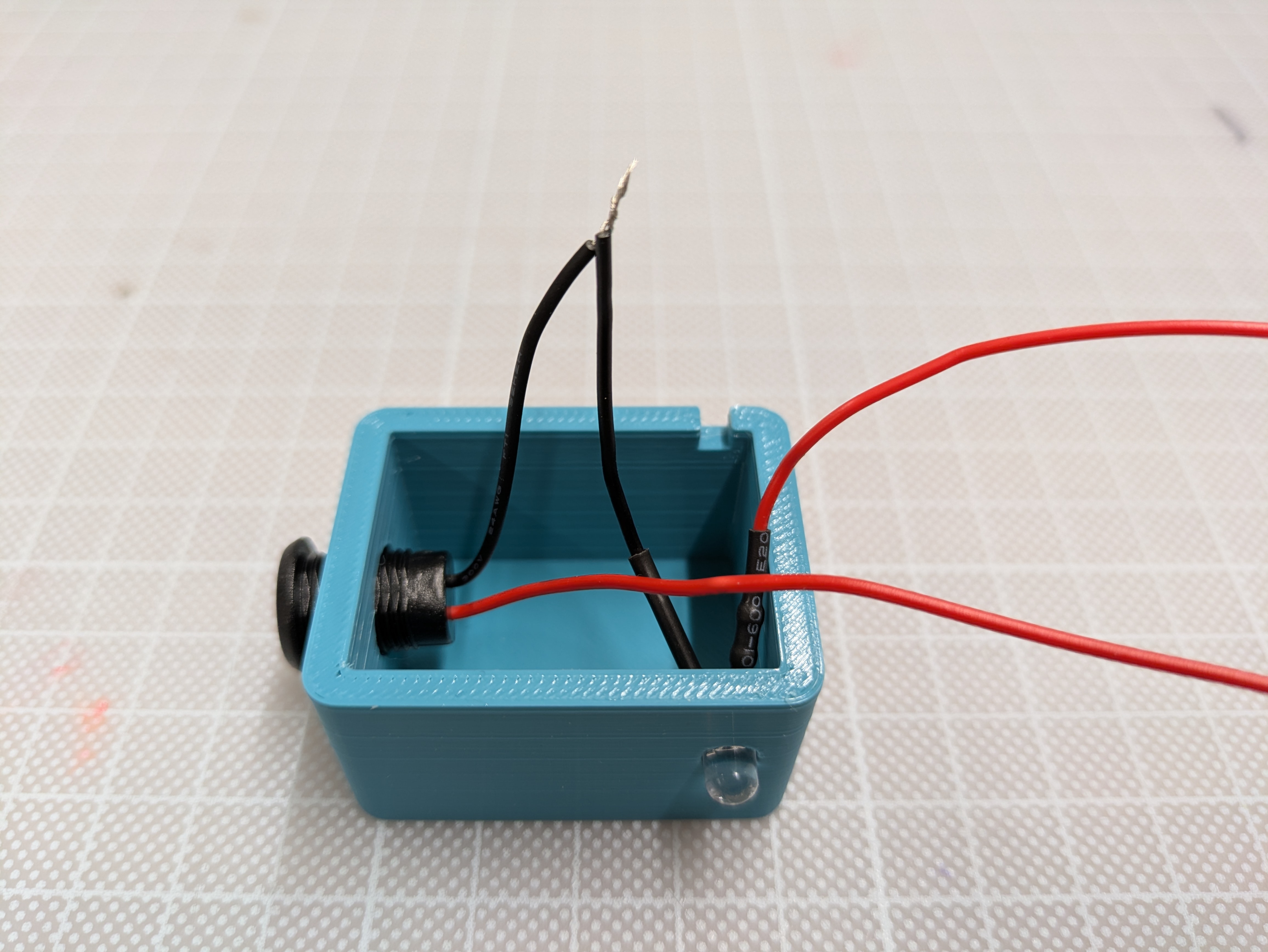 Mini buzz wire game USB-C enclosure