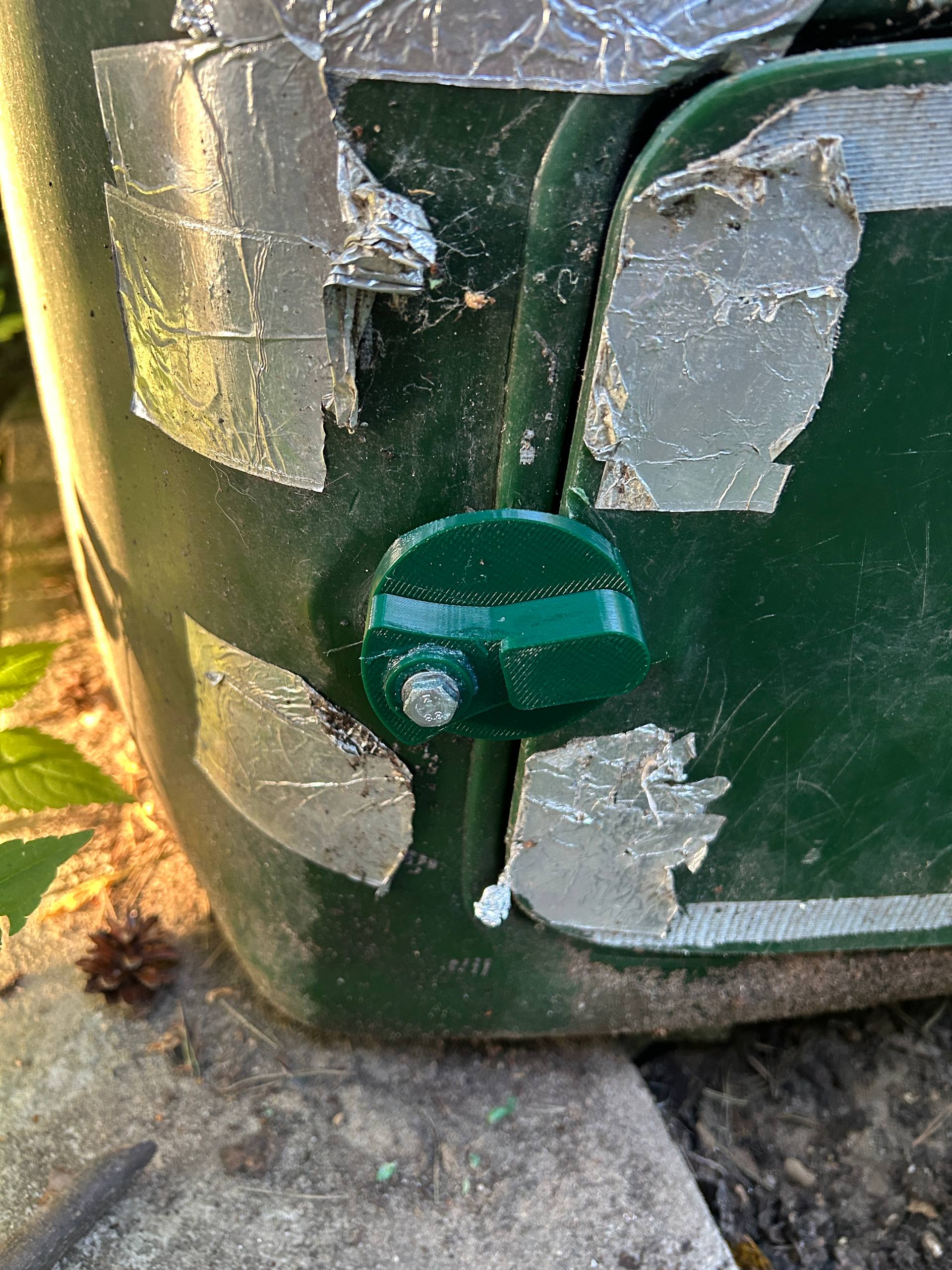 Biolan 550 drain hatch latch