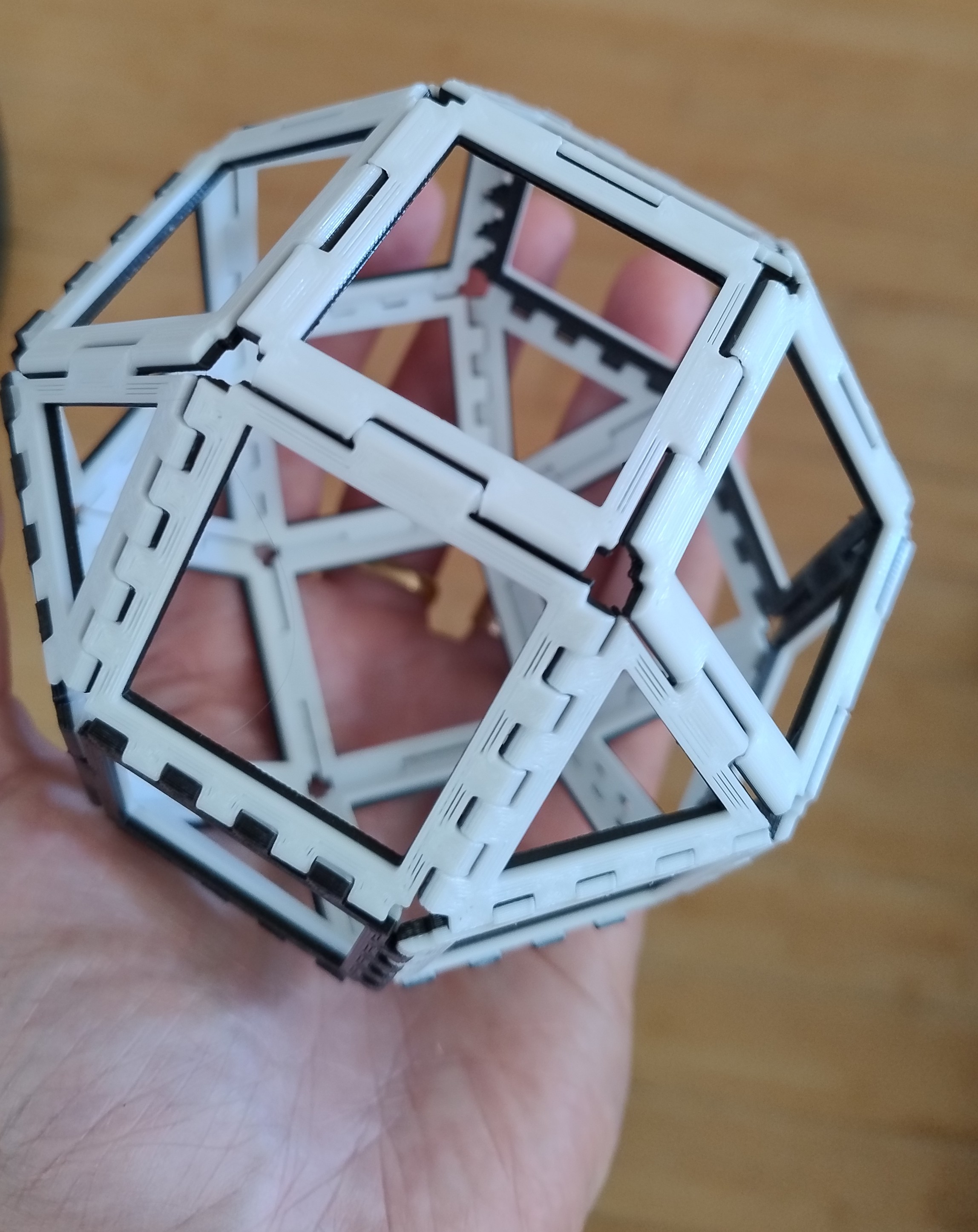 rhombicuboctahedron - foldable, prints flat