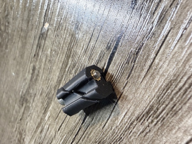 Locking V-Slot 2020 Connector
