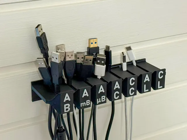 USB cable organizer
