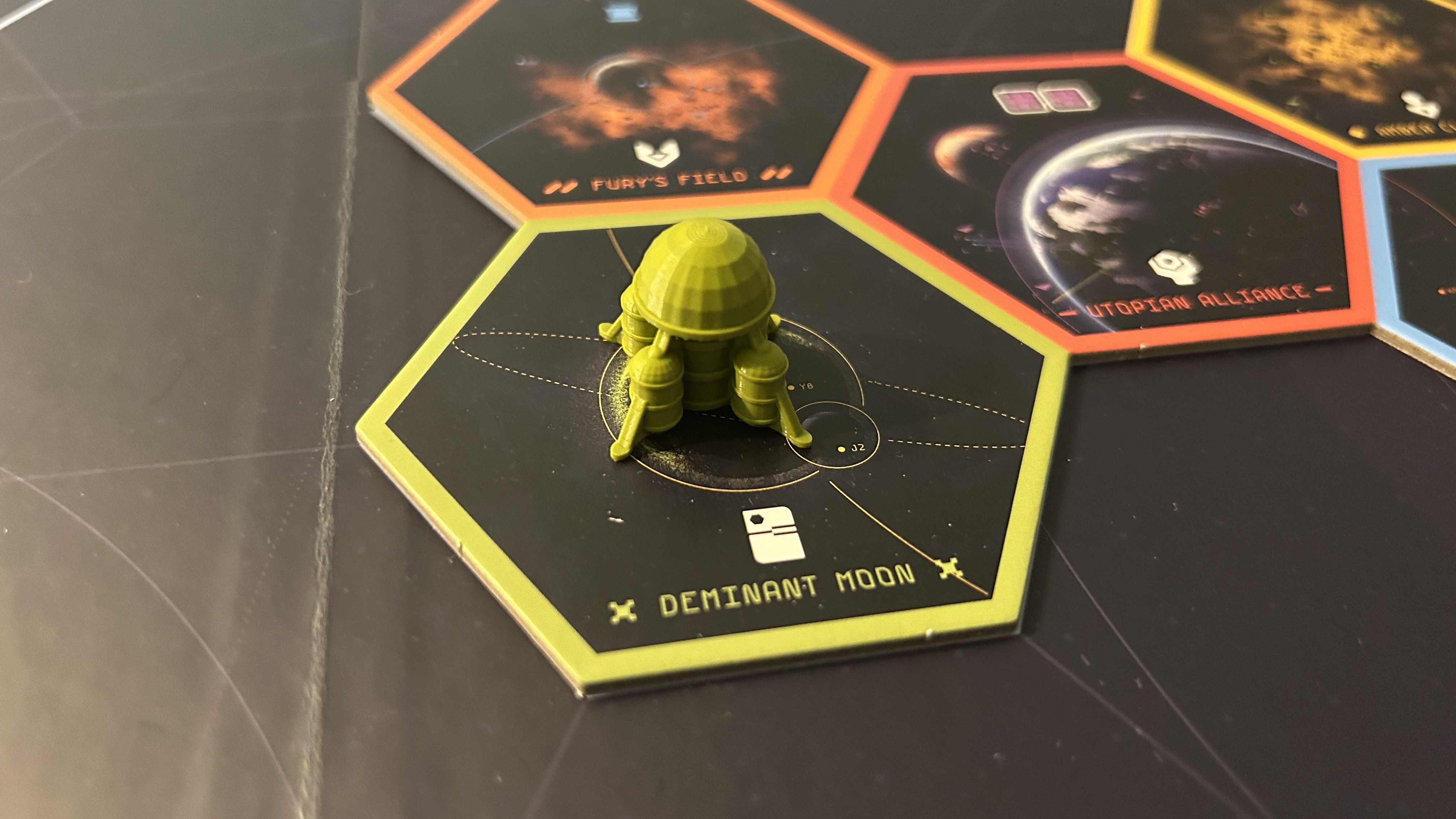 Brink Board Game | Shield Lattice Miniature