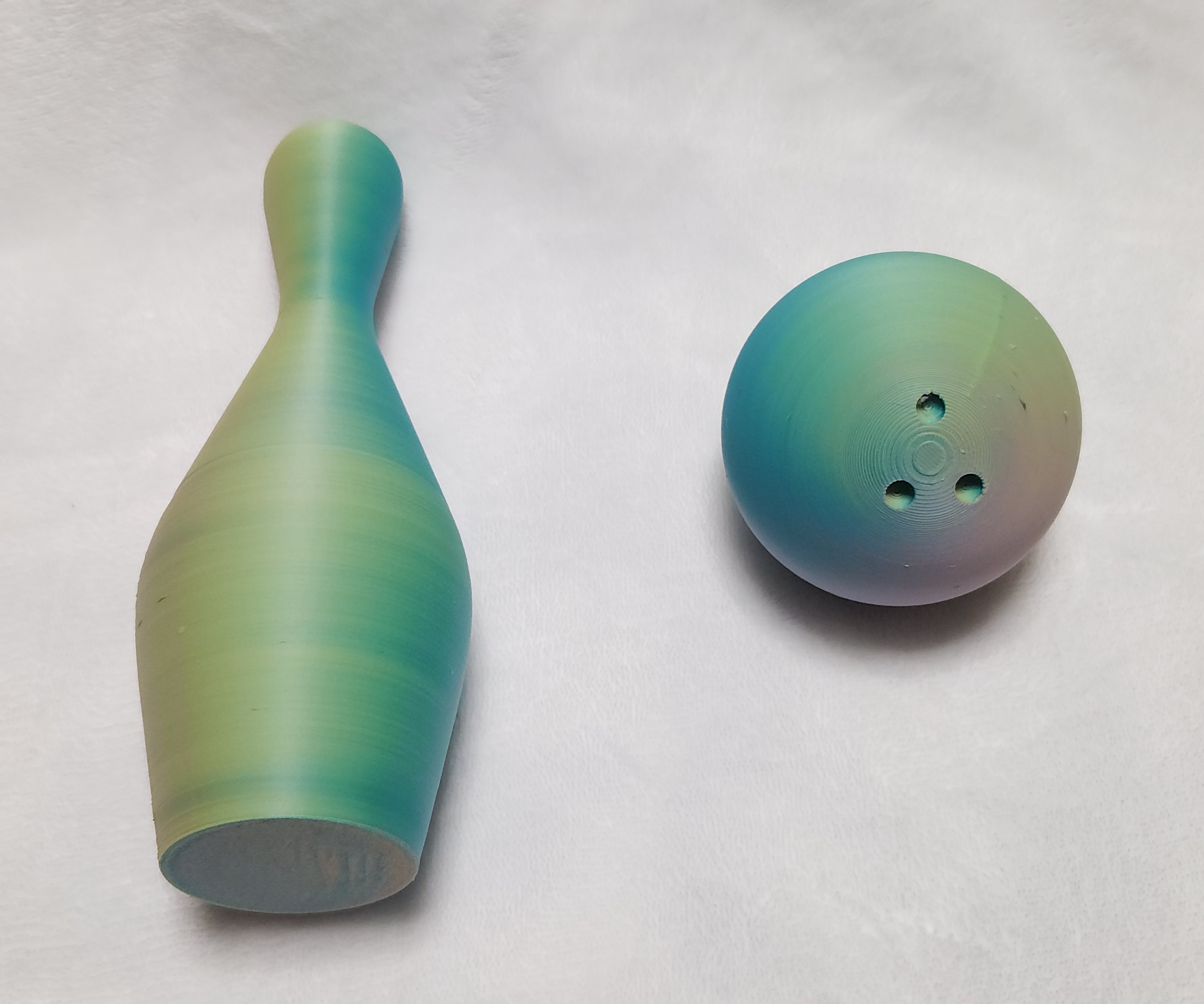 Bowling ball & Pin