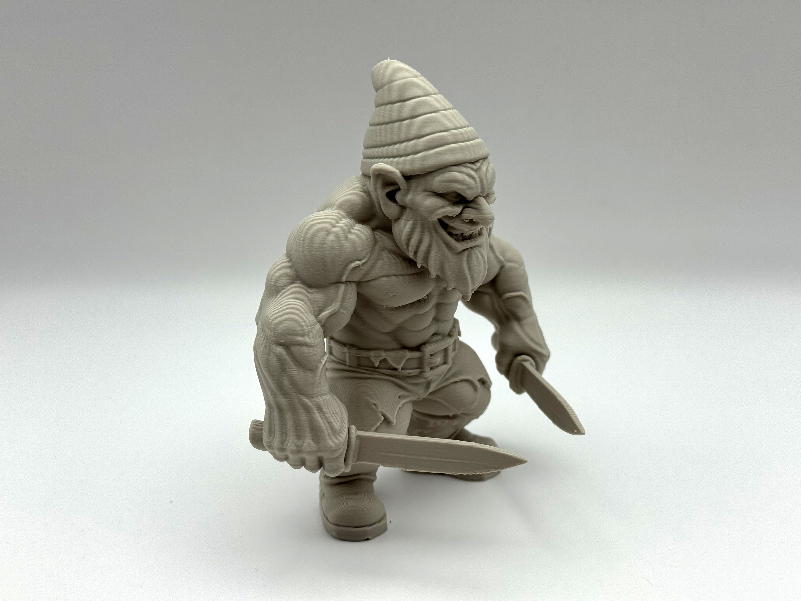 Knife Killer Gnome — thumbnail 5