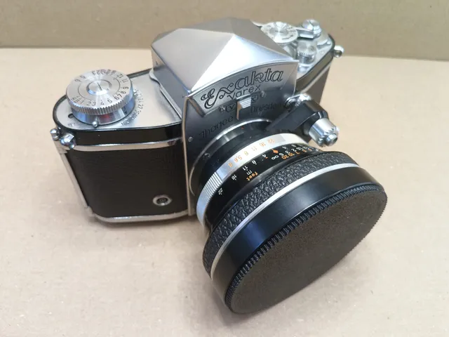 Lens cap with 77mm thread