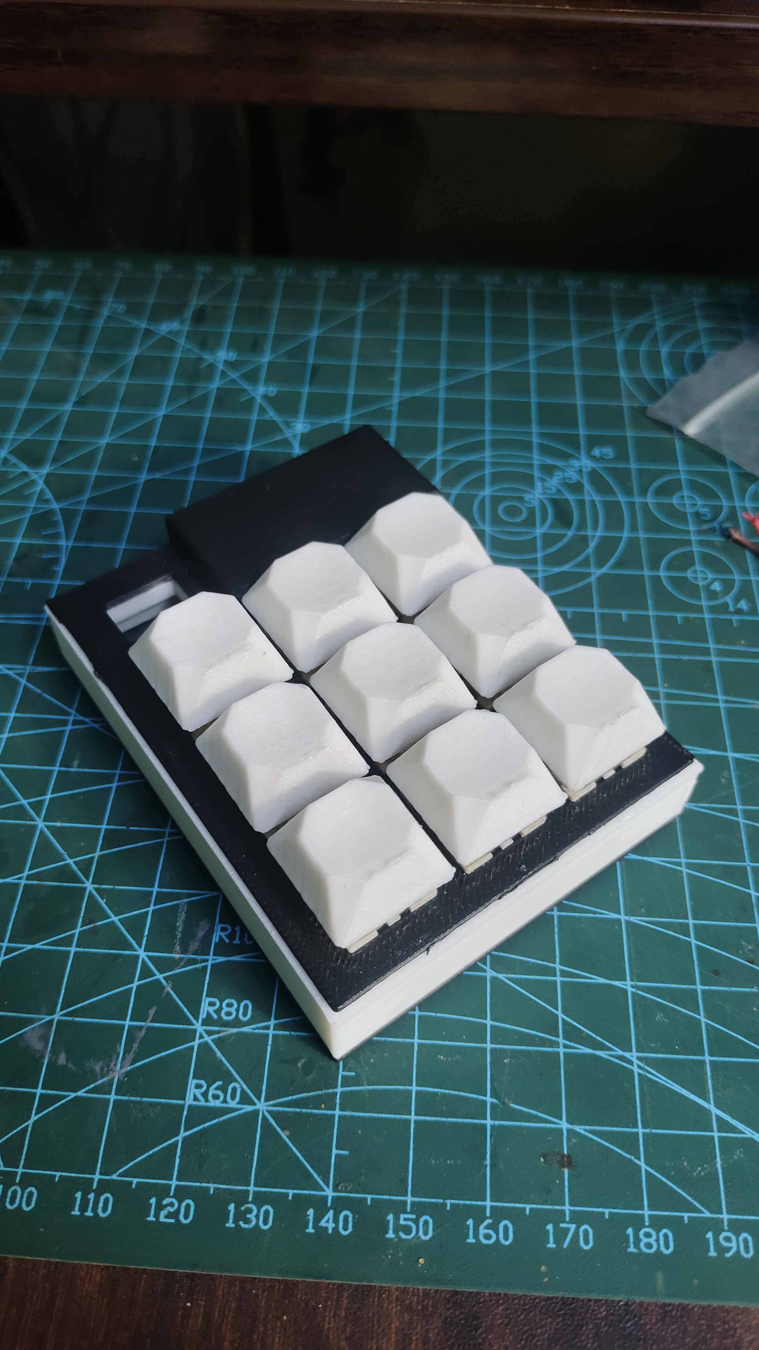 9-Key Customizable Macro Pad