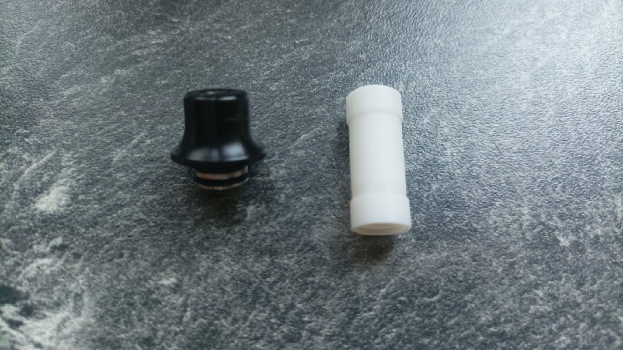Vapefly Brunhilde mtl drip tip hole