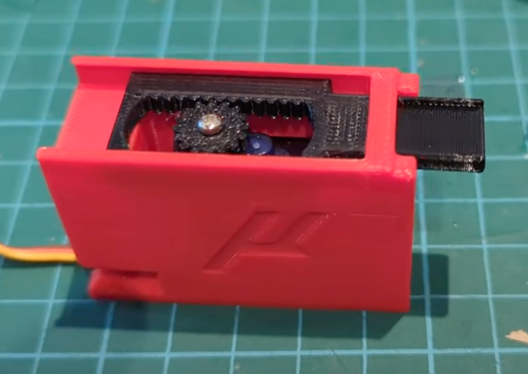 Blobifier for Micron (shorter base, rack and pinion tray and 1515 extrusion mount)