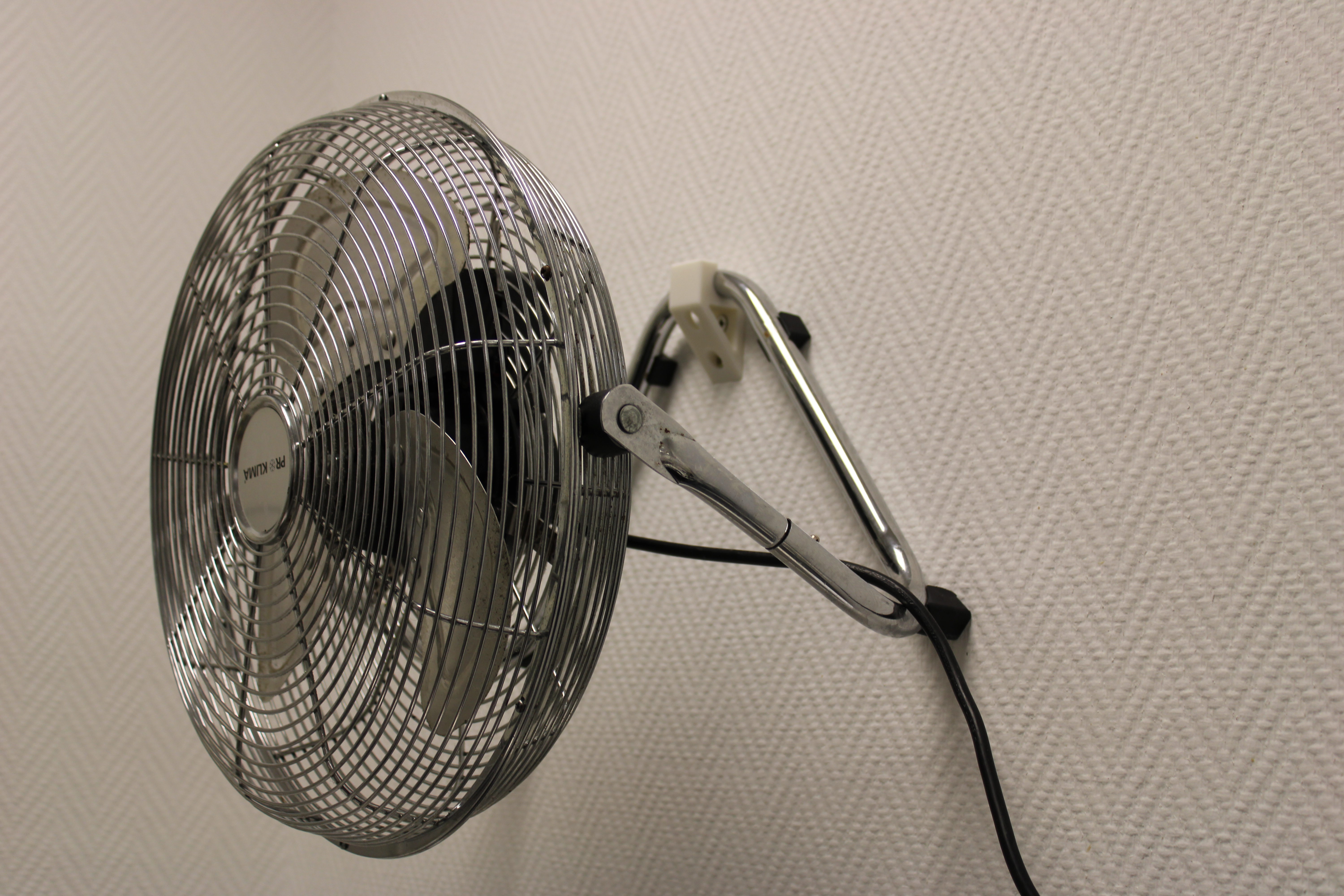 Fan Wall Mount Bracket for 90° Angled Base - Wind Machine Holder