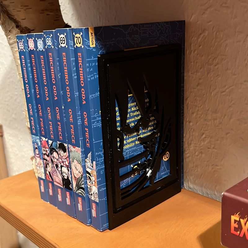 Bookends/ Book Shelf - One Piece Themed (Luffy & Zoro) by Hanilla