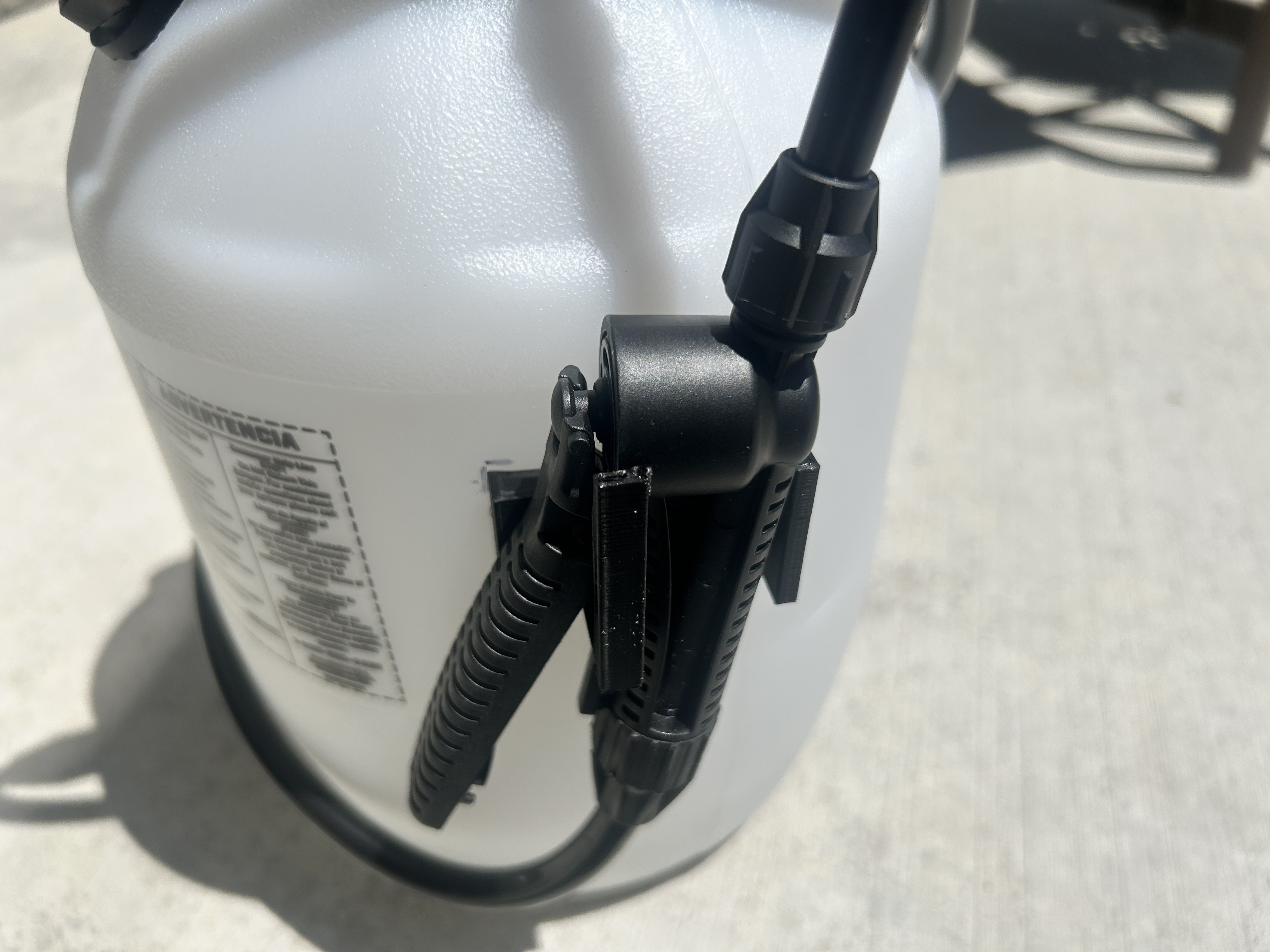 Hose Holder for Chapin 1 gallon pump sprayer