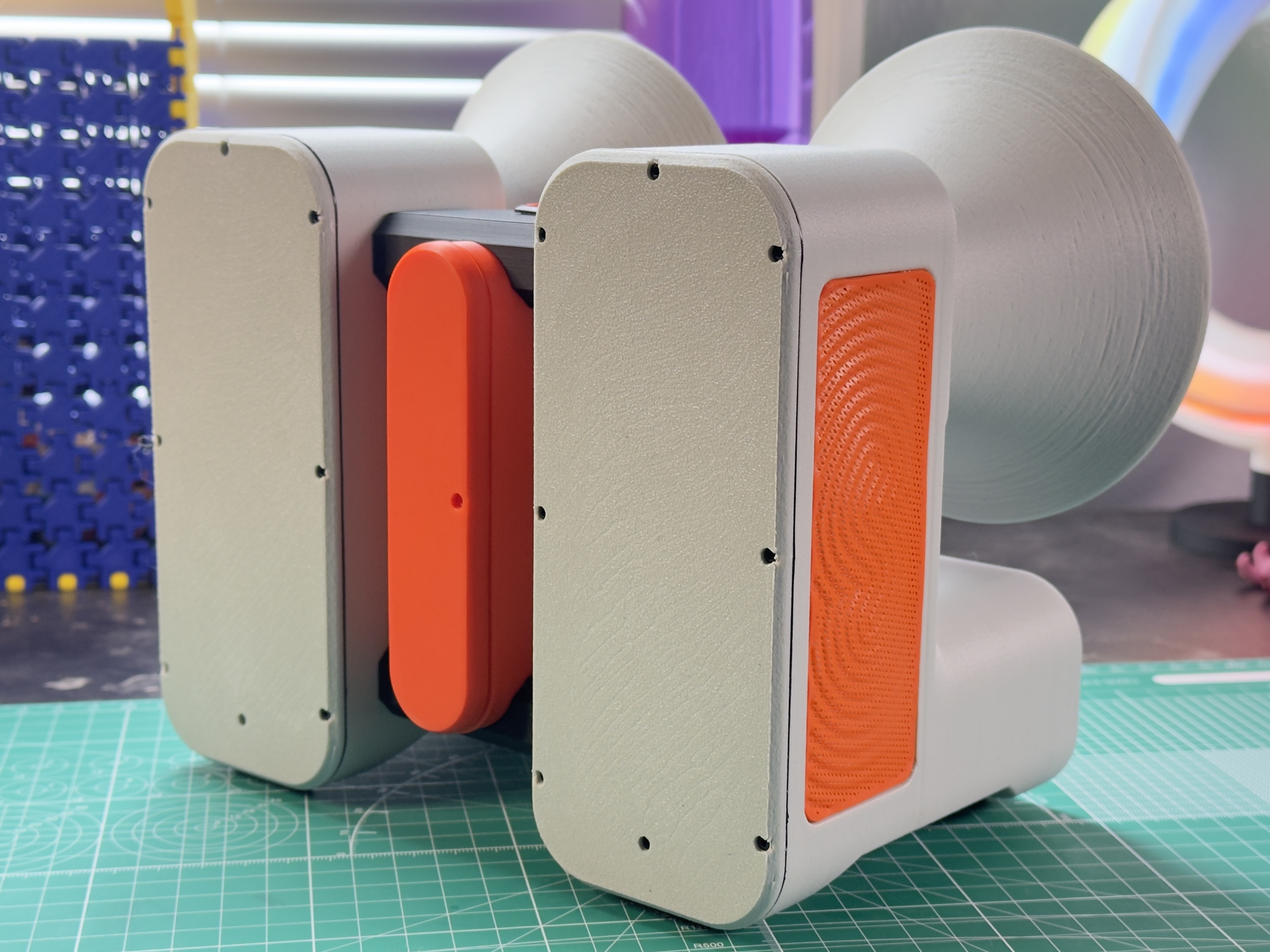 Miniatura 4 do modelo 3D Tiny John - Open Source Bluetooth Speaker