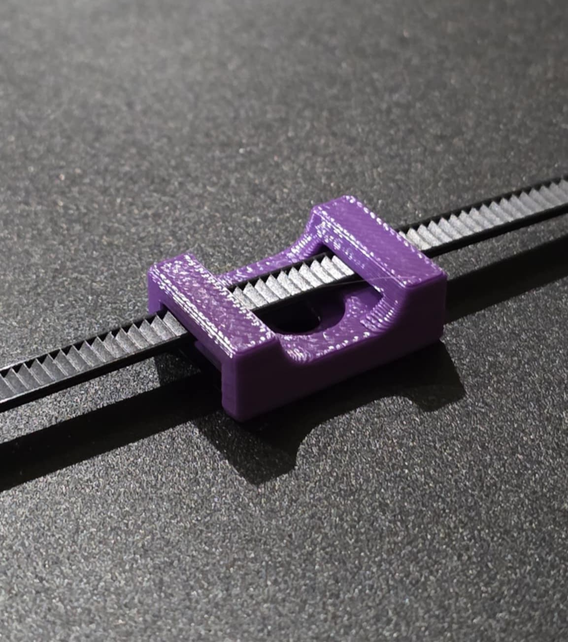Cable Zip Tie Mounting Clip — miniatura 2