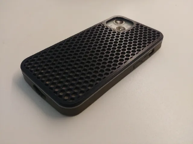 IPhone 13 TPU Case supportless Remix