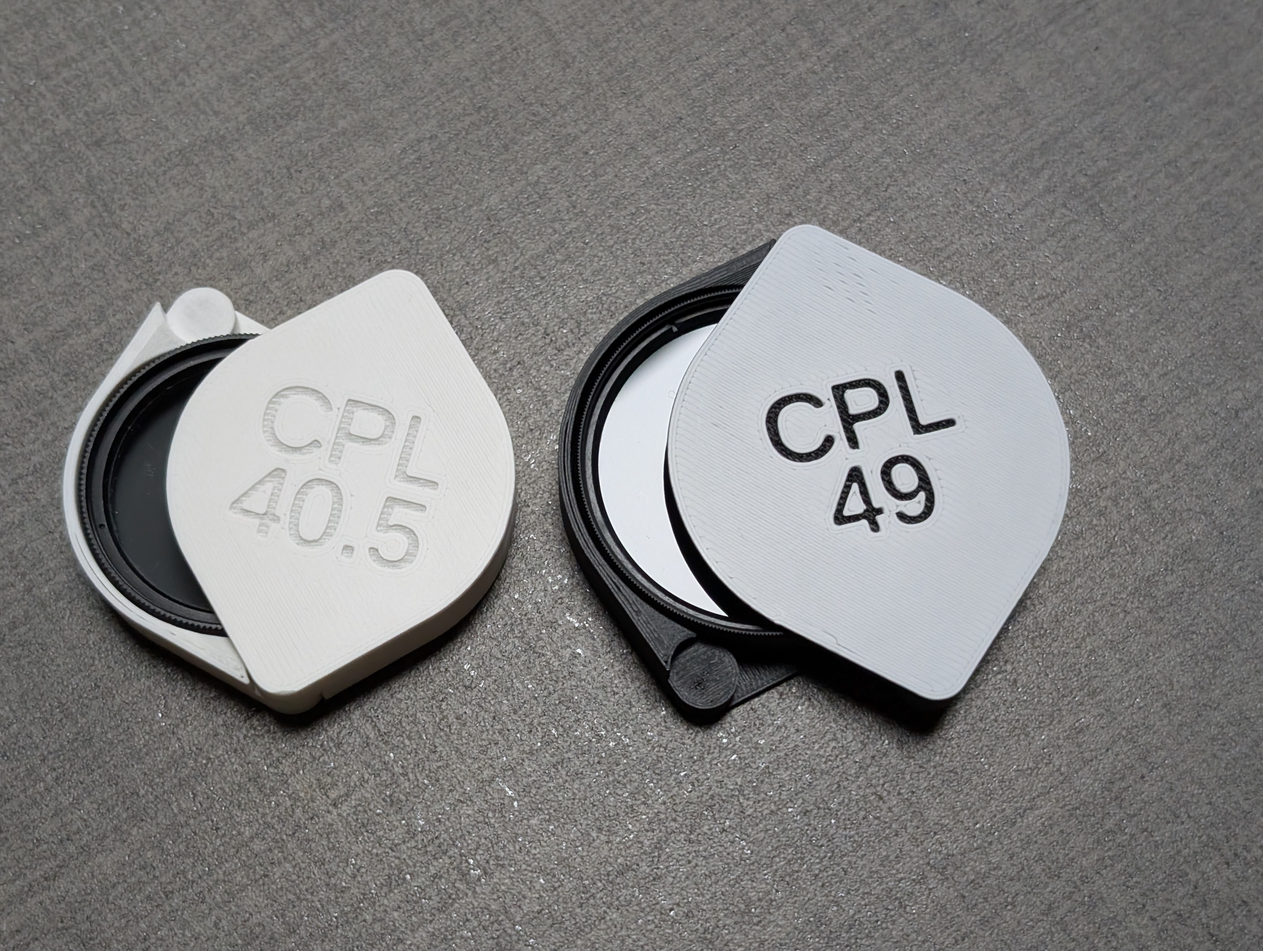 Magnet closure camera lens filter case