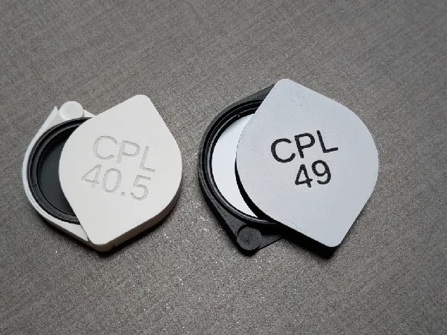 Magnet closure camera lens filter case