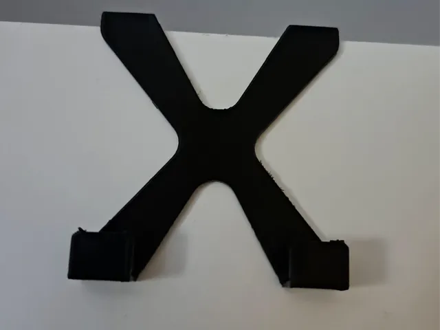 Simple and functional X-shaped wall hook