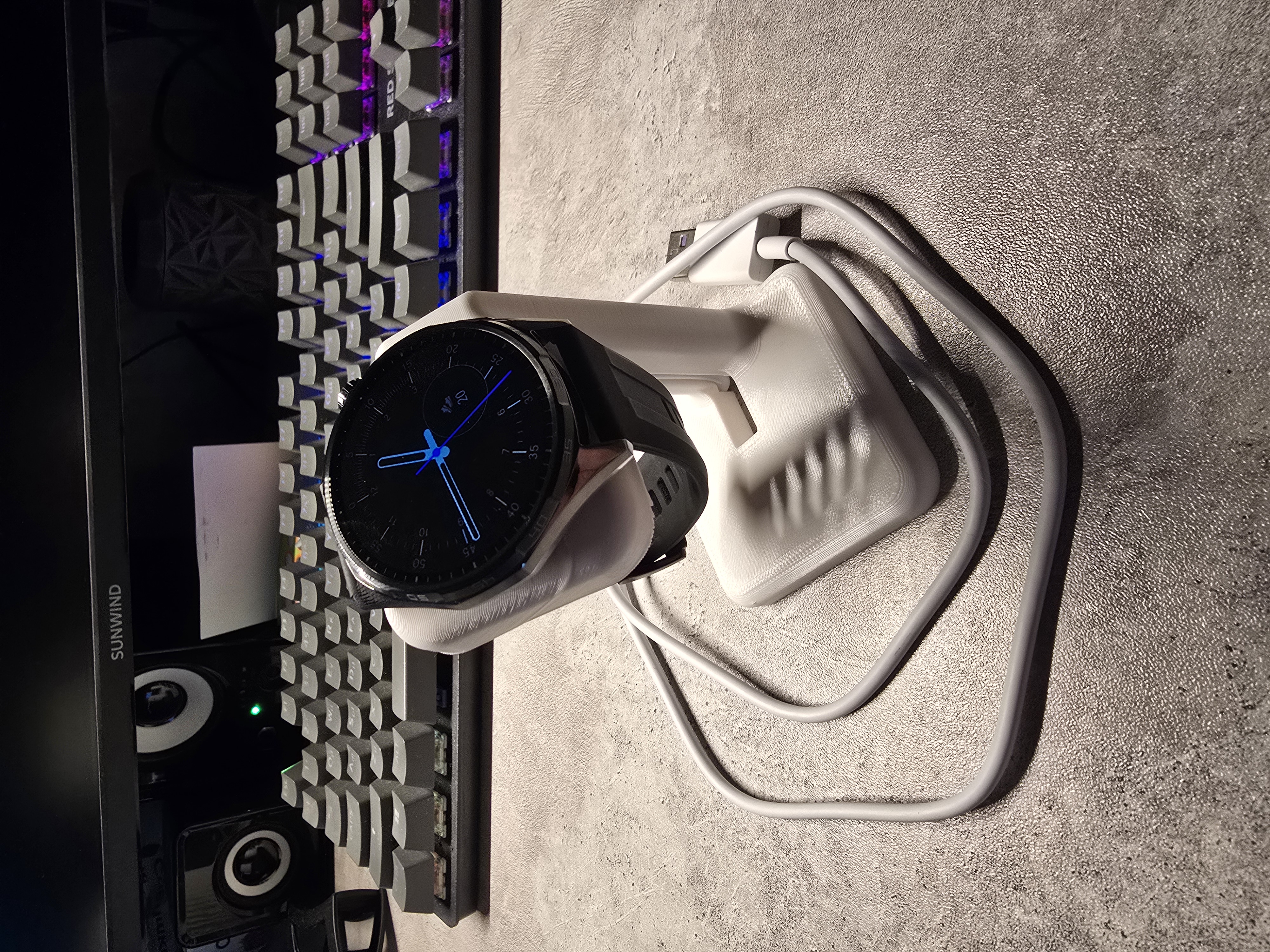 Huawei GT6 charging stand