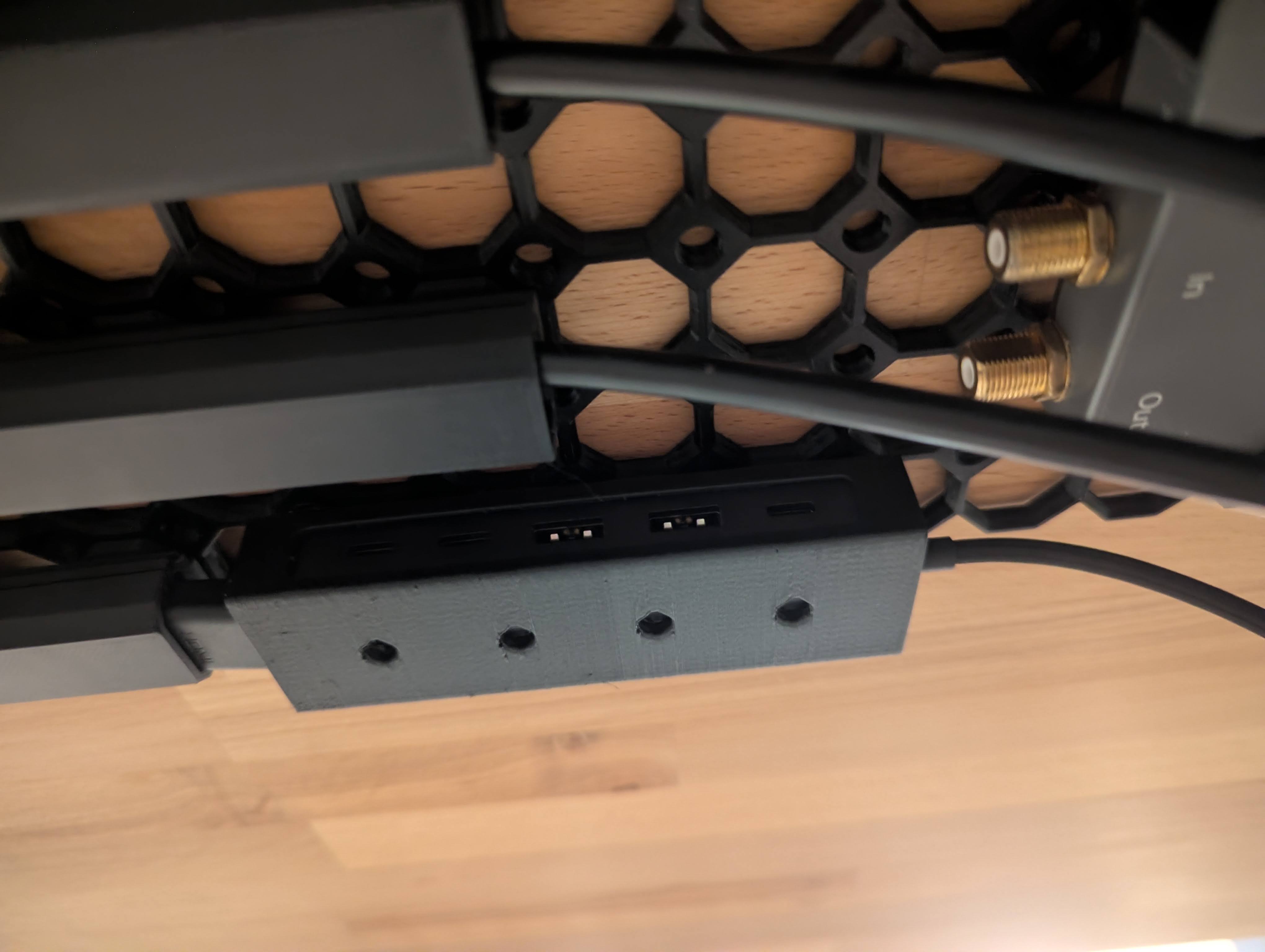 Multiboard - UGREEN Revodock