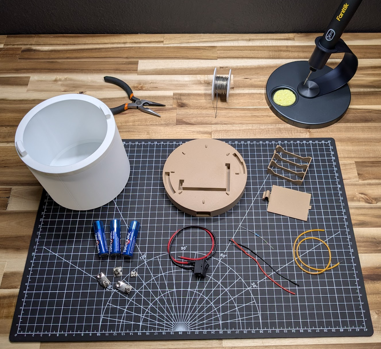 Cordless Table Lamp
