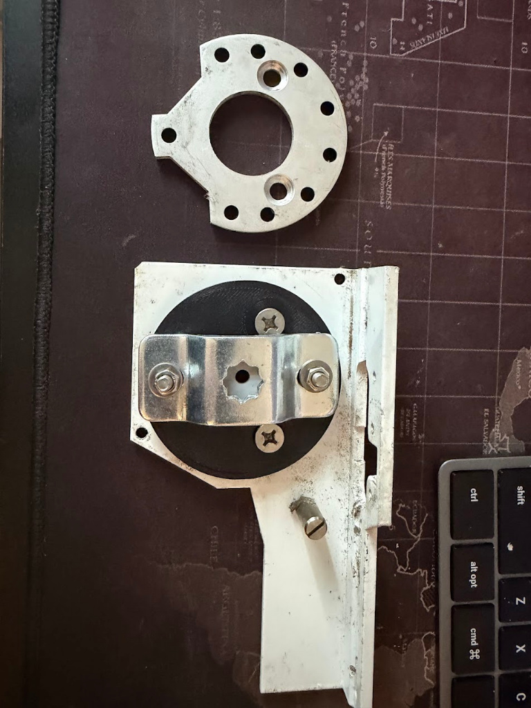 Heicko B24-4013-M Motor Mount Adapter (Screen / Roller Shutter Mod)