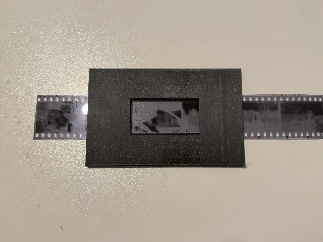 Simple 35mm Film Holder for DSLR Scanning