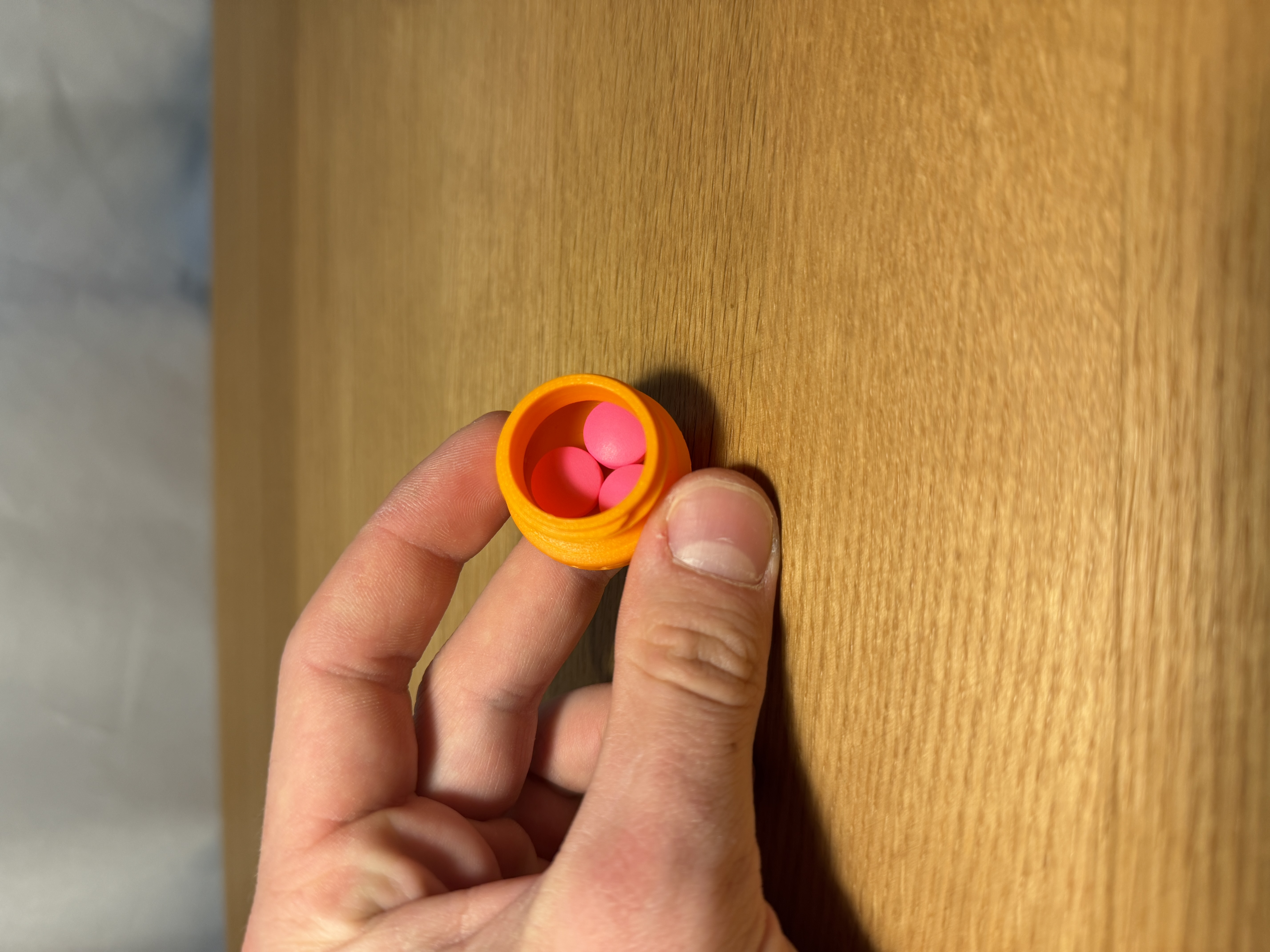 Miniatura 5 do modelo 3D Mini Bottle Cap Container