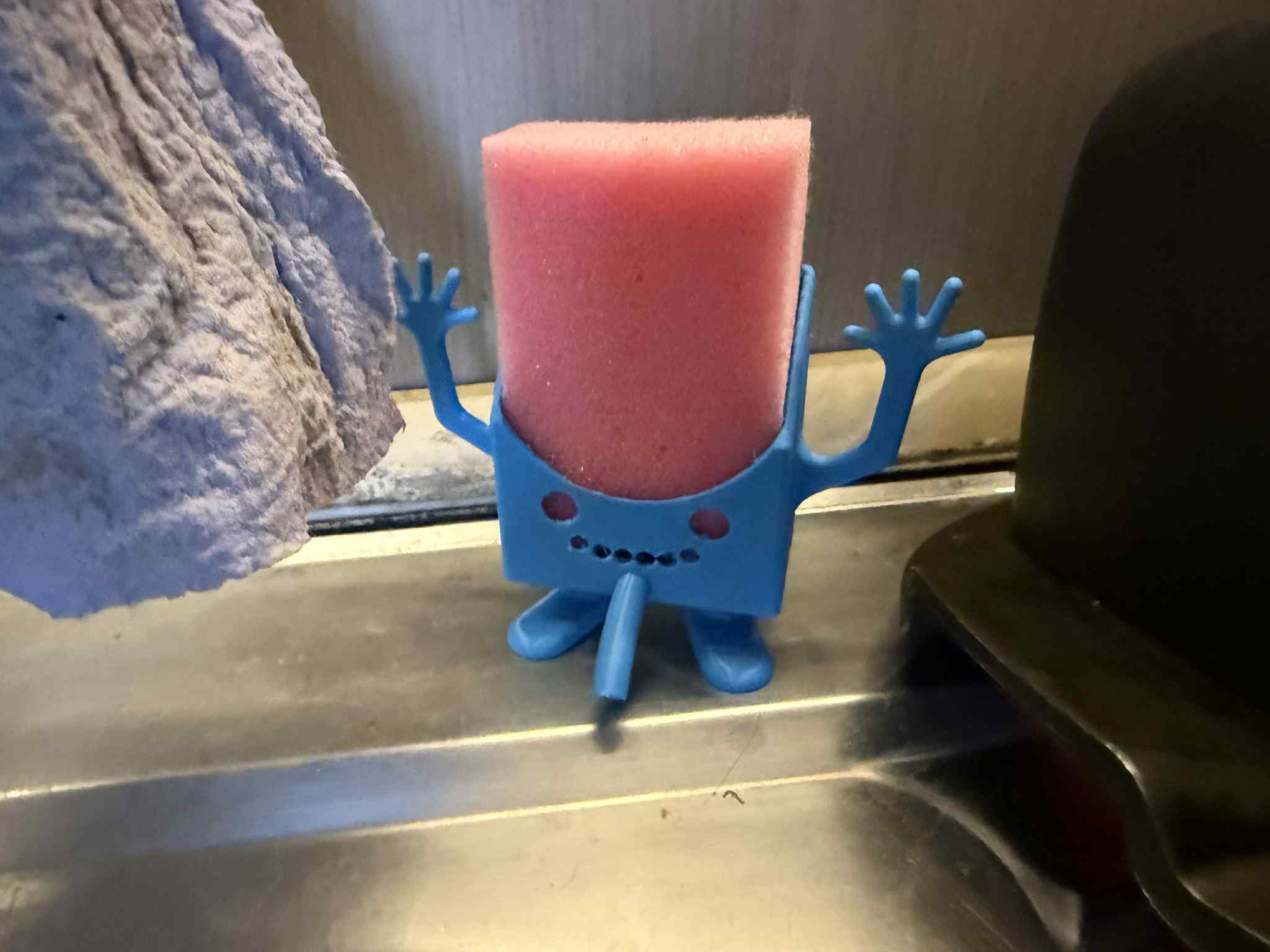 Cute sponge dripper