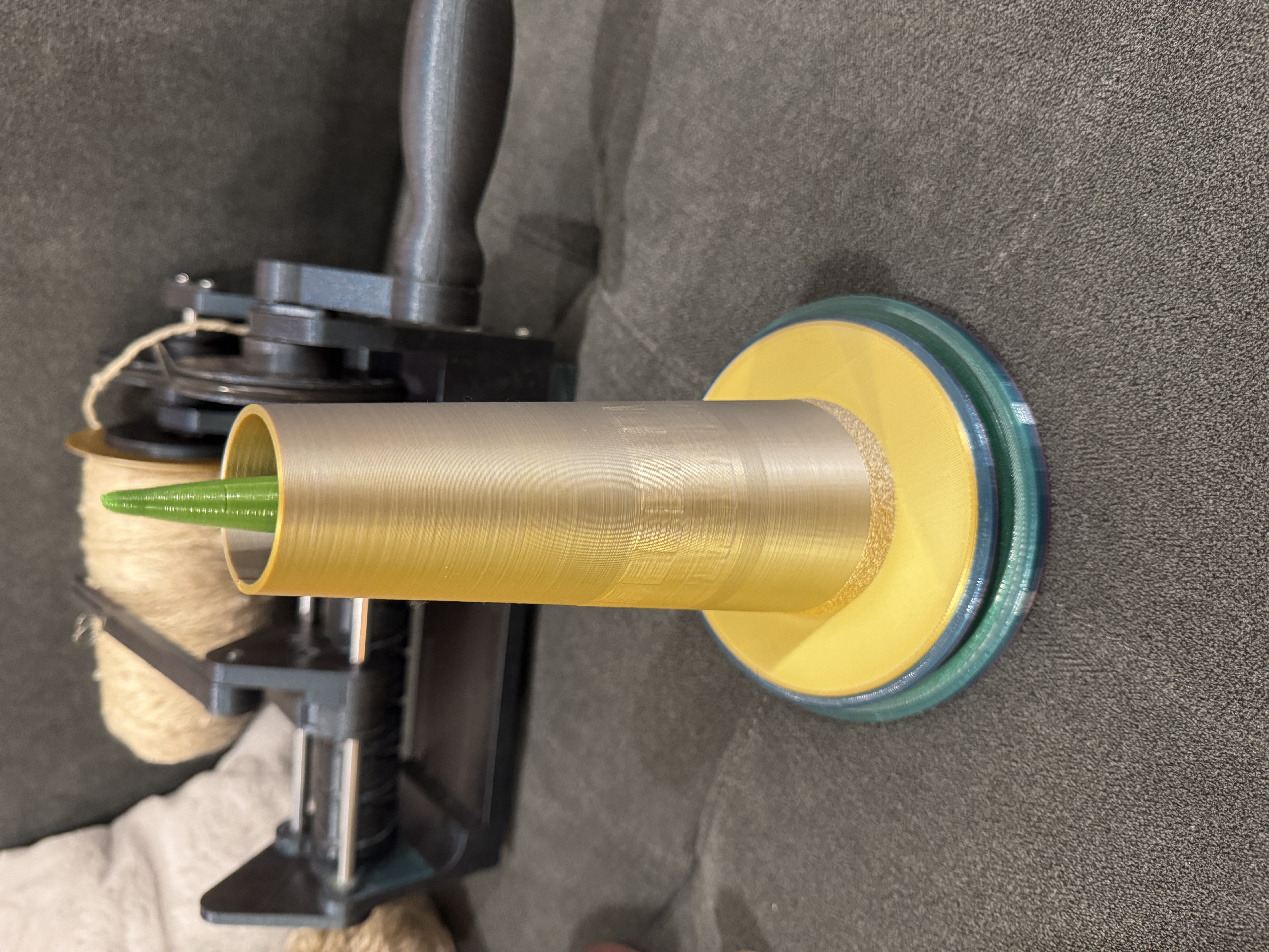 Miniatura 6 do modelo 3D Yarn Spindle
