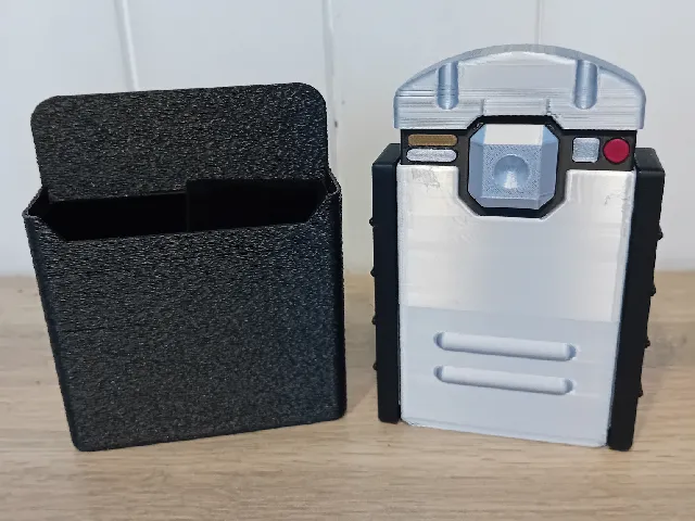 Pouch with clip