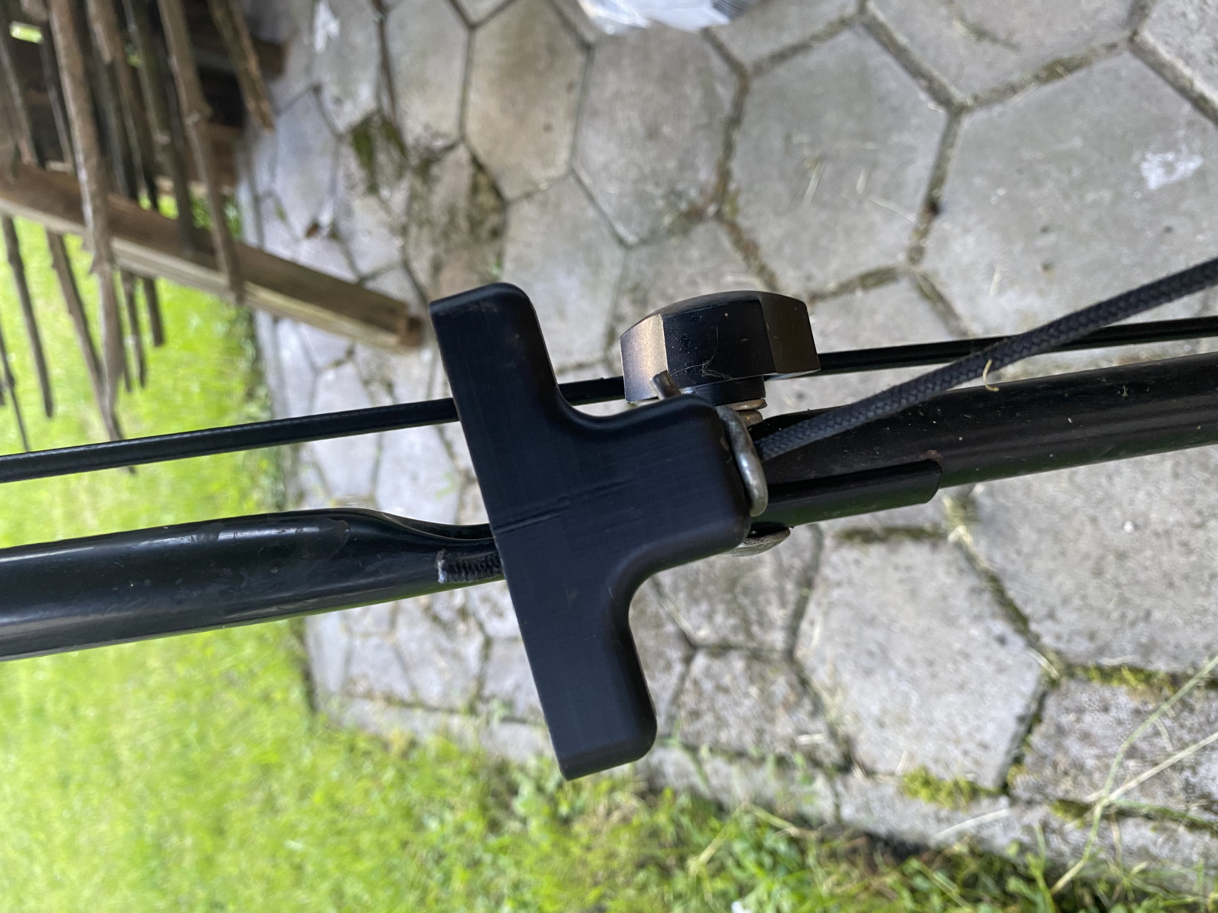 Lawnmower pull start handle