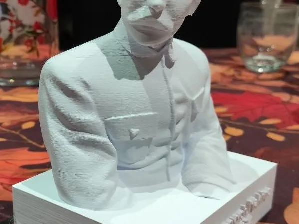 Nestor Ivanovych Makhno bust