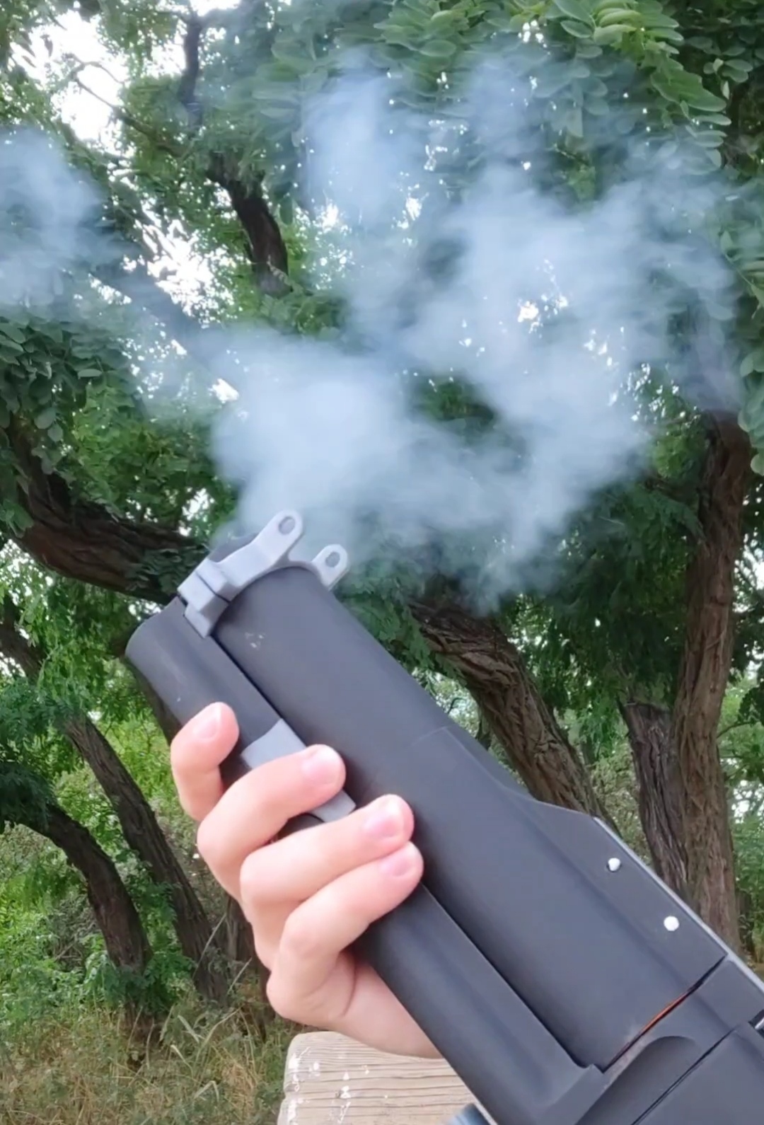 M79 Airsoft 40mm gas grenade launcher prop with KANARR CORP markings and realistic parts. — miniatura 13
