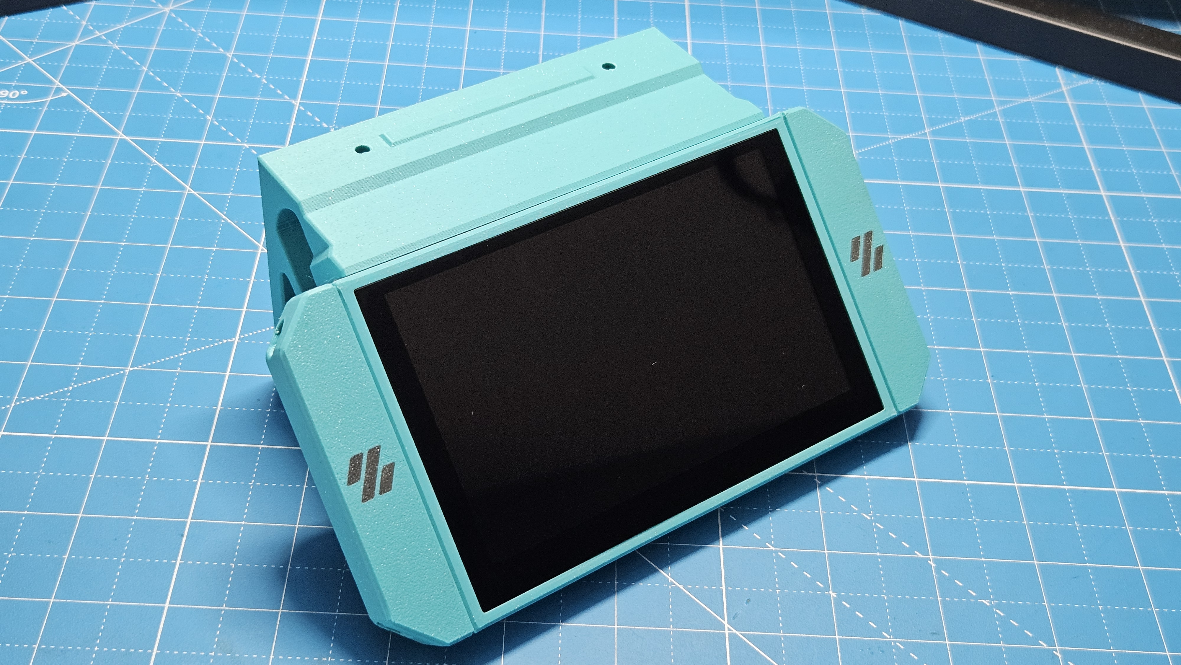 Voron BTT HDMI 5 v1.2 Display Mount for Thicc Skirts (Clicky Clack compatibile) 3D model