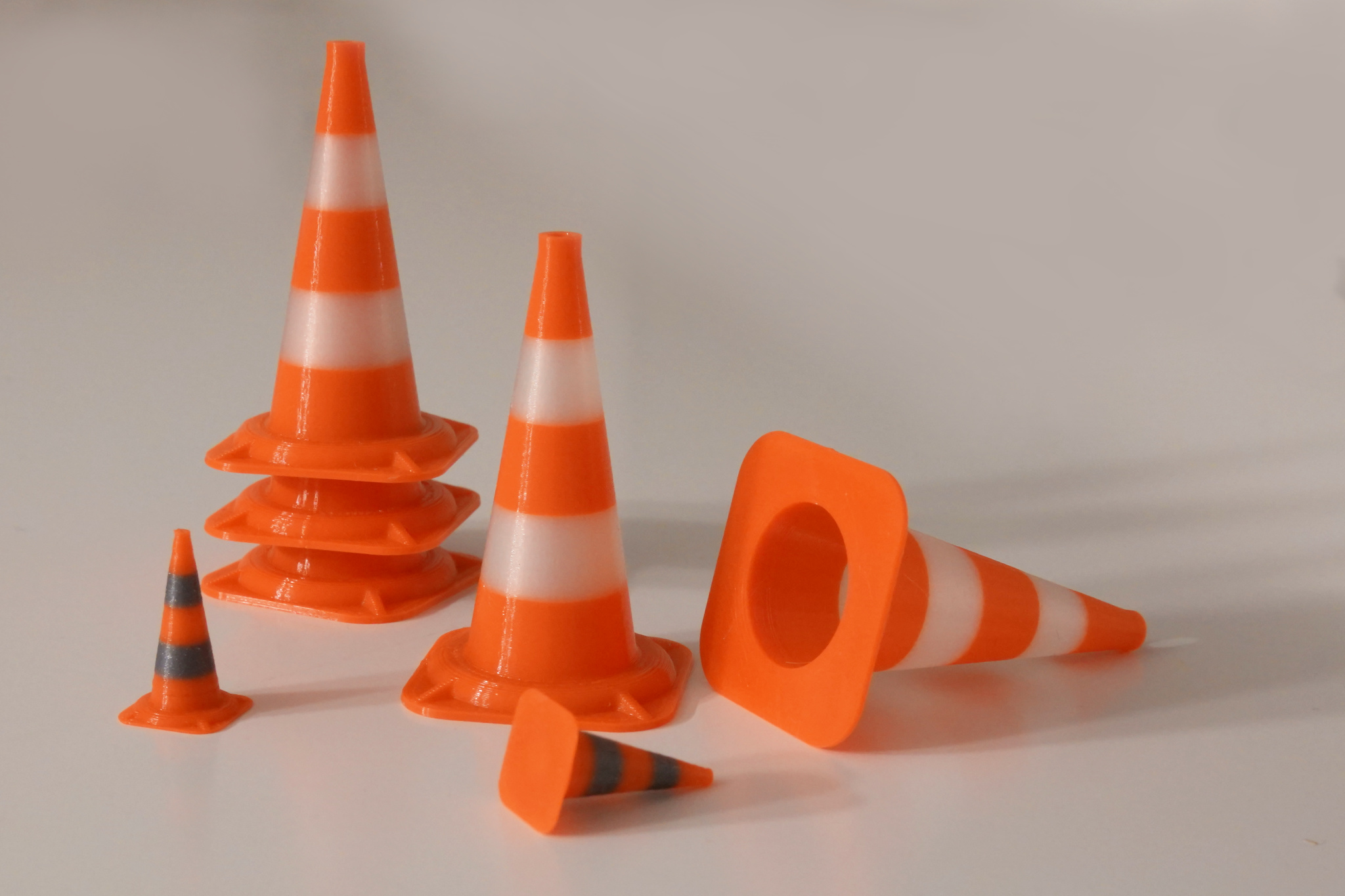 Pylon / Traffic Cone (Multicolor)