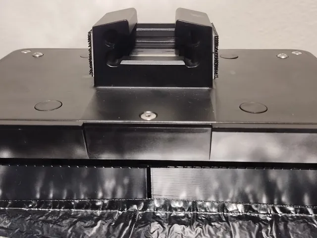 Elegoo Saturn 4 Ultra: Build Plate Resin Fence
