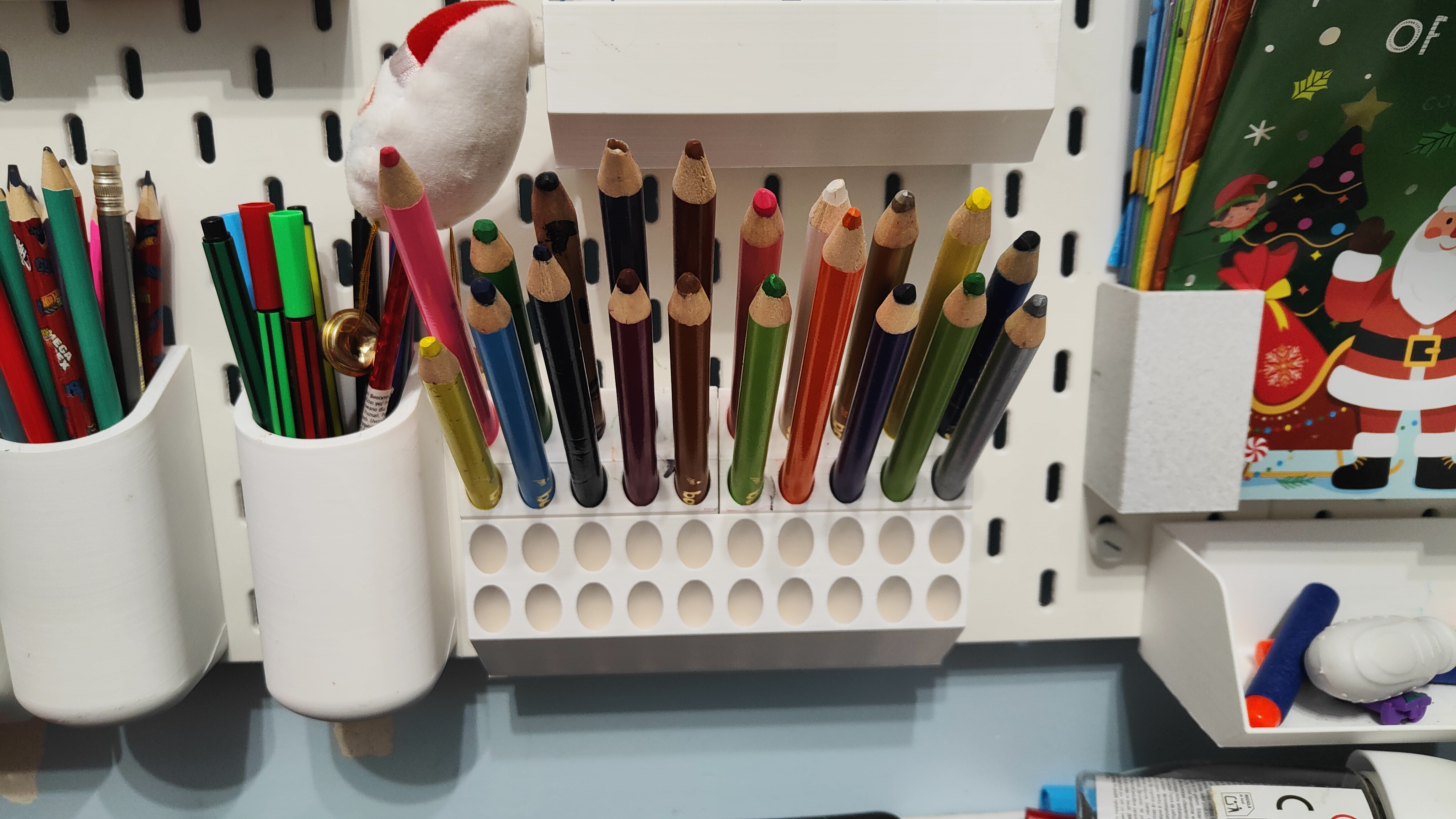 Zebra mildliner pens/Bambino crayons - skadis stackable organizer