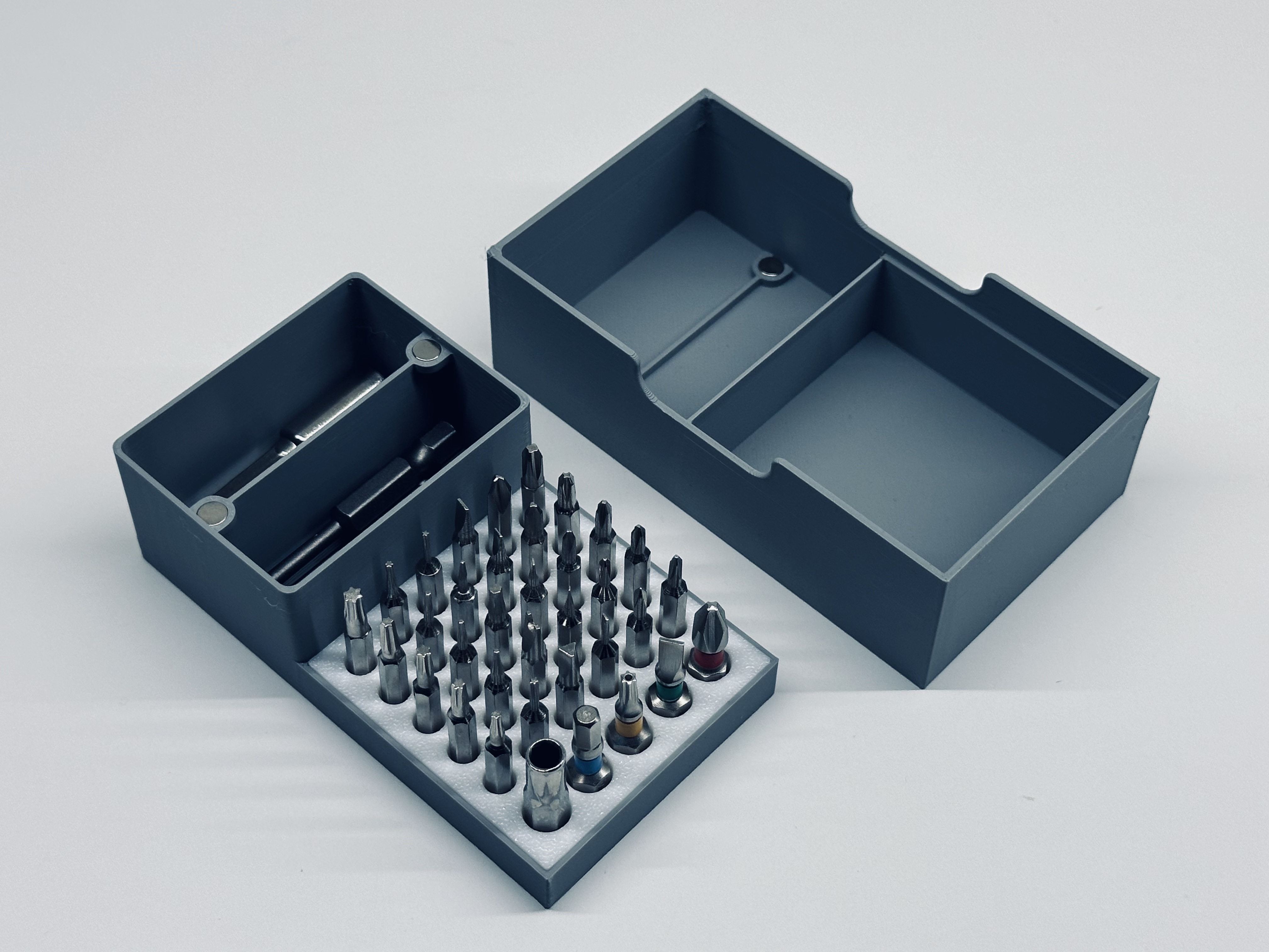 Miniatura 3 do modelo 3D Mini screwdriver bits storage box