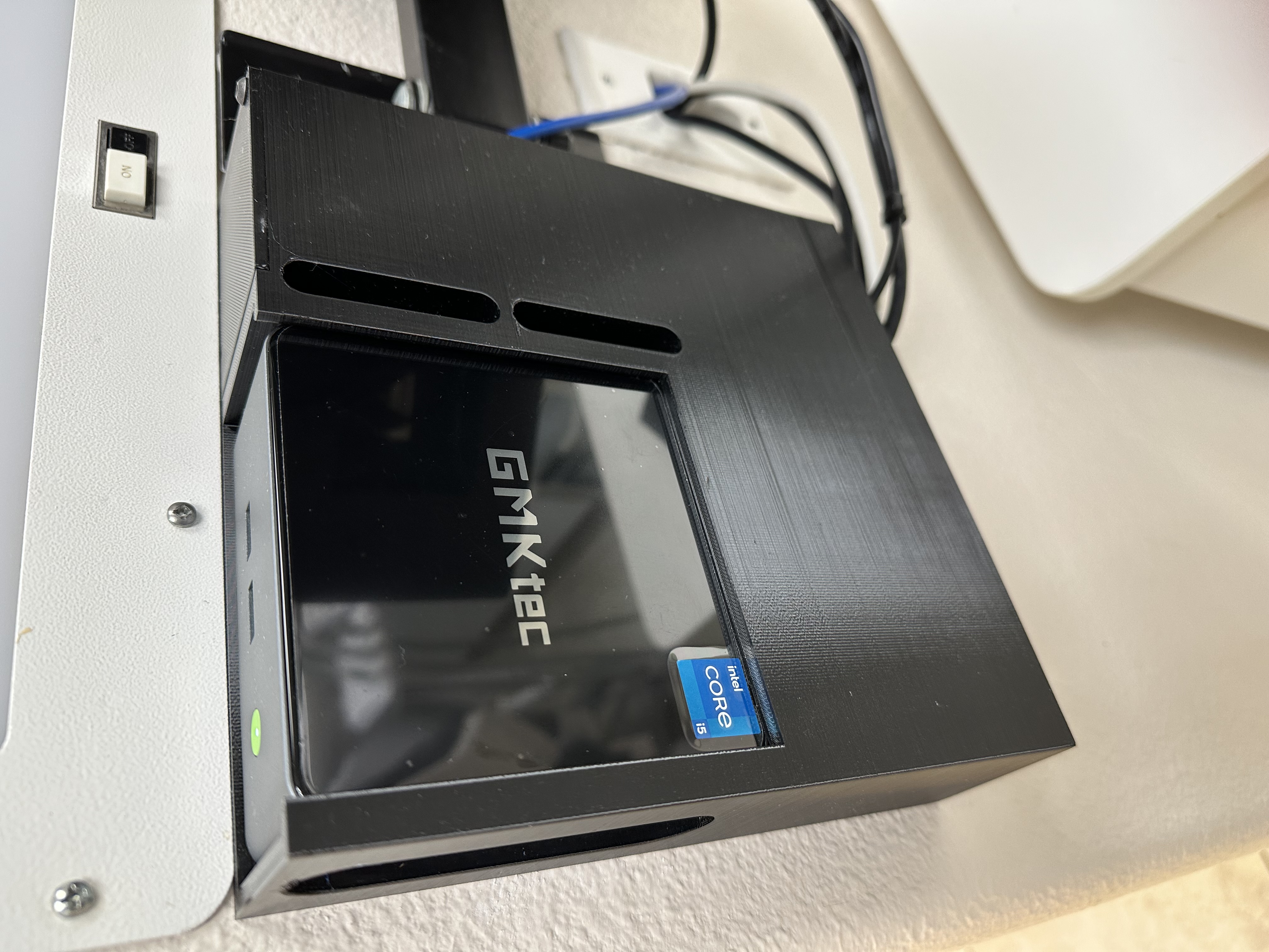 GMKtech Nucbox M3 Wall Holder + Charger Brick